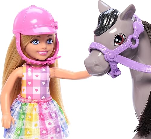 Miniatura 2 de Barbie Chelsea - Juego de muñeca y caballo de juguete, incluye accesorio para casco y silla de montar, muñeca pequeña que se dobla en las rodillas