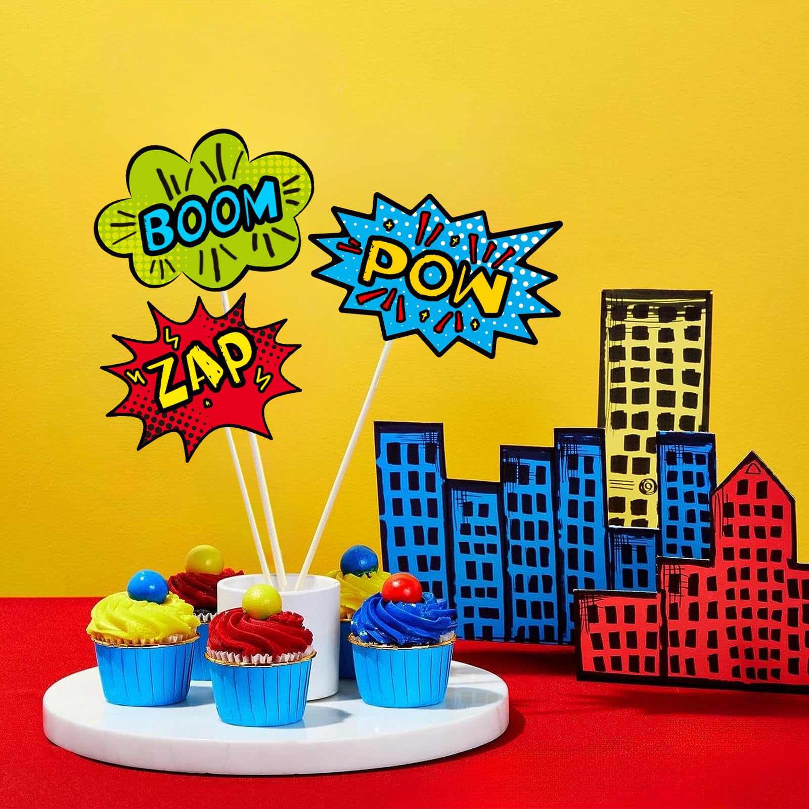 Recortes para tablón de anuncios de superhéroes, paquete de 75 decoraciones de fiesta de superhéroes cómics, 25 diseños únicos, recortes de cartón para niños, nombres de pared de la