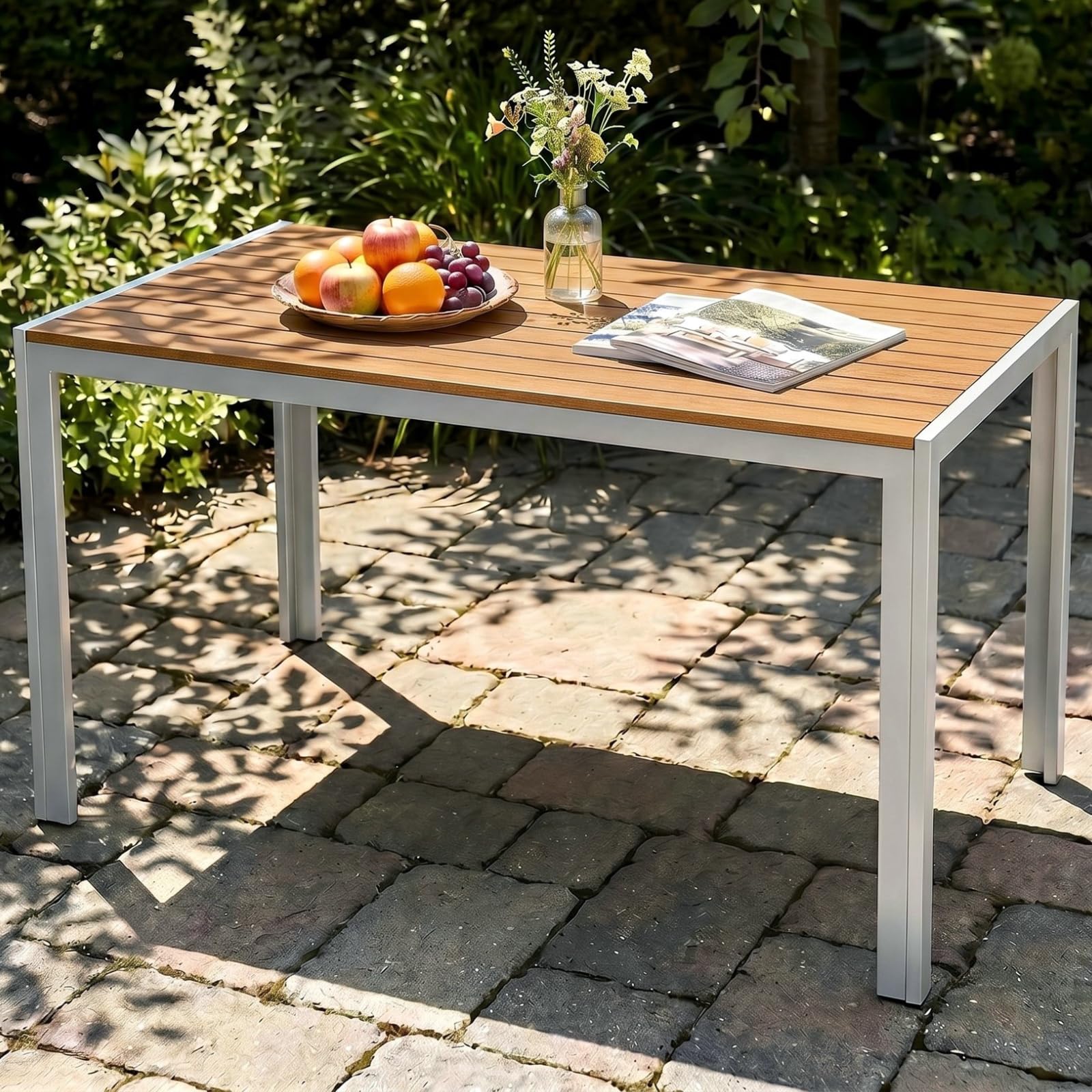 LIFERUN Gartentisch 110x70 cm mit Aluminiumrahmen, Rechteckiger WPC Balkontisch für 4-6 Personen, wetterfester und UV-beständiger Terrassentisch, moderner Outdoor Esstisch in Holzoptik, Teakbraun+grau