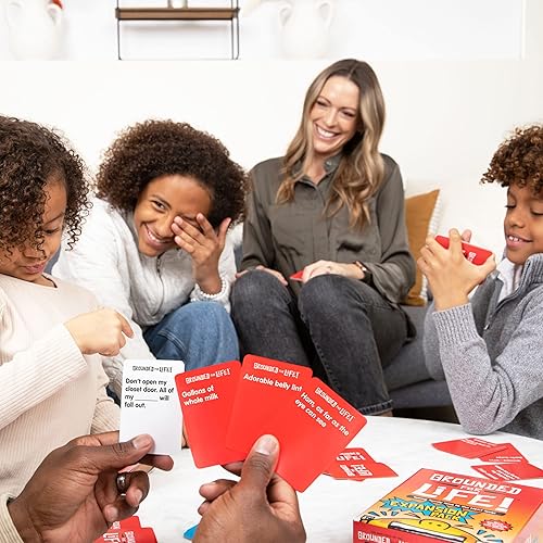 Miniatura 7 de WHAT DO YOU MEME? Paquete de expansión Grounded for Life, el mejor juego para niños, diseñado para ser añadido al juego de cartas básico Grounded