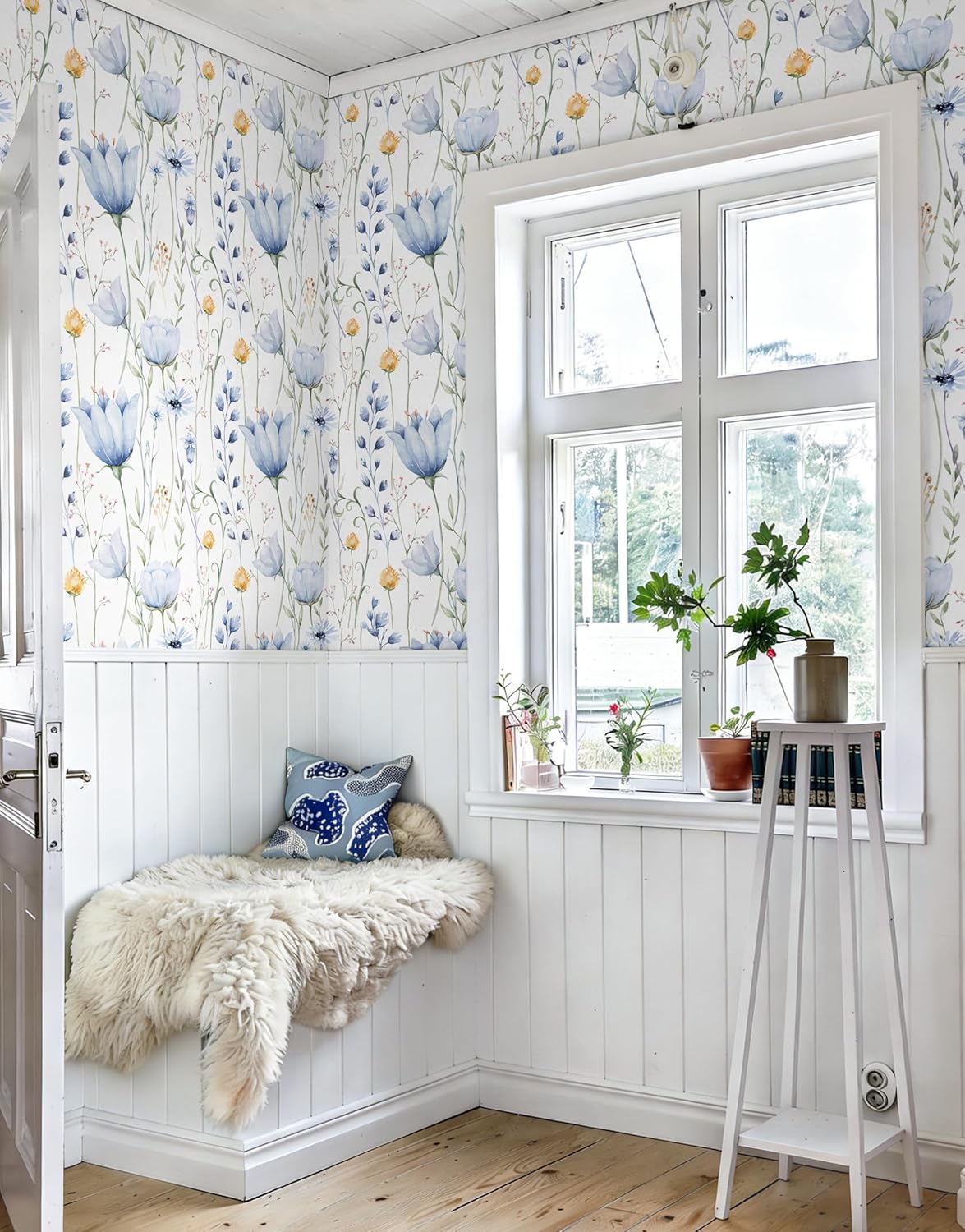 HeloHo Blue Floral Wallpaper Peel and Stick Self Adhesive Removable Wall Paper 16.1" X 118" Renter Friendly Waterproof Wallpaper Contact Paper for Furniture Living Room Bedroom Decor