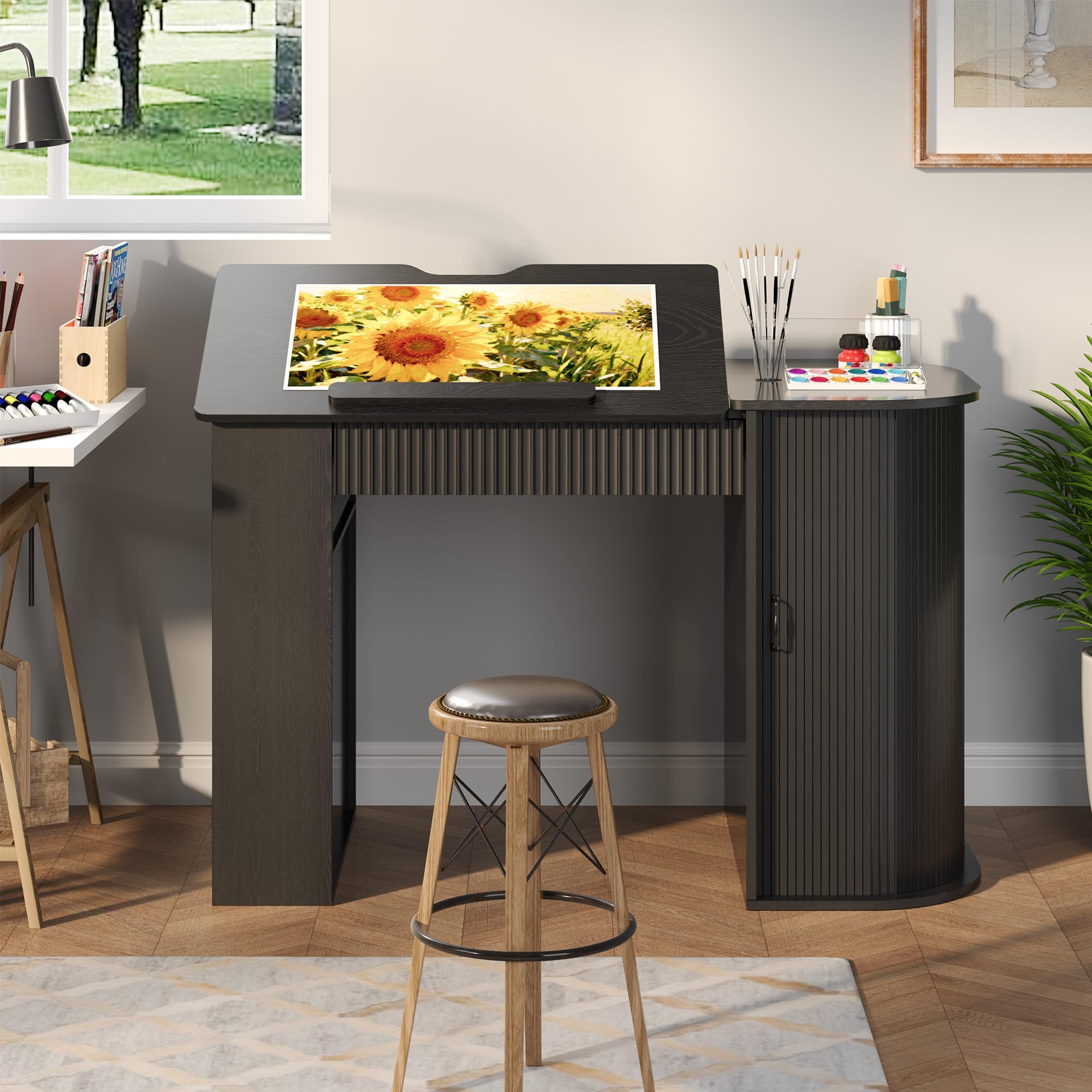 Zeichentisch mit neigbarer Platte, Regal und Schrank, Schwarz | Neigbare Tischplatte, Regal mit 3 Fächern, Schrank mit Tür, Ablageleiste, Für Zeichnen und Malen