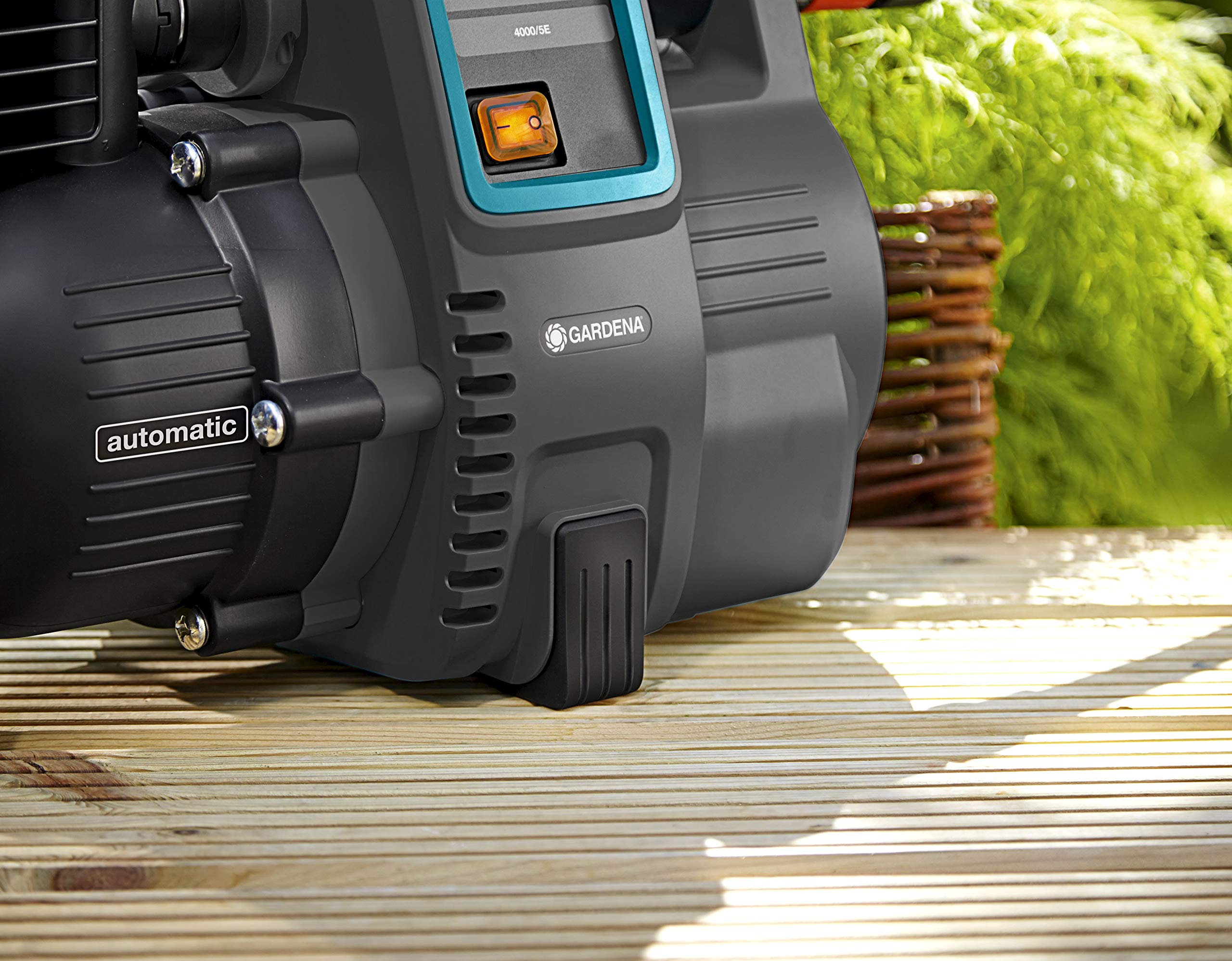 Gardena Hauswasserautomat 4000/5E: Energiesparende Hauswasser- und Bewässerungspumpe mit innovativer Technik, einfache Bedienung, Fördermenge 4000 l/h, geräuscharmer Betrieb (1758-20)