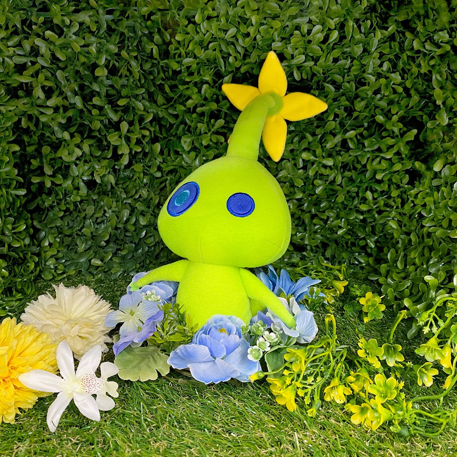 Sanei Boeki PK13 Hikari Pikmin, 3.1 x 3.9 x 6.7 inches (8 x 10 x 17 cm), Polyester