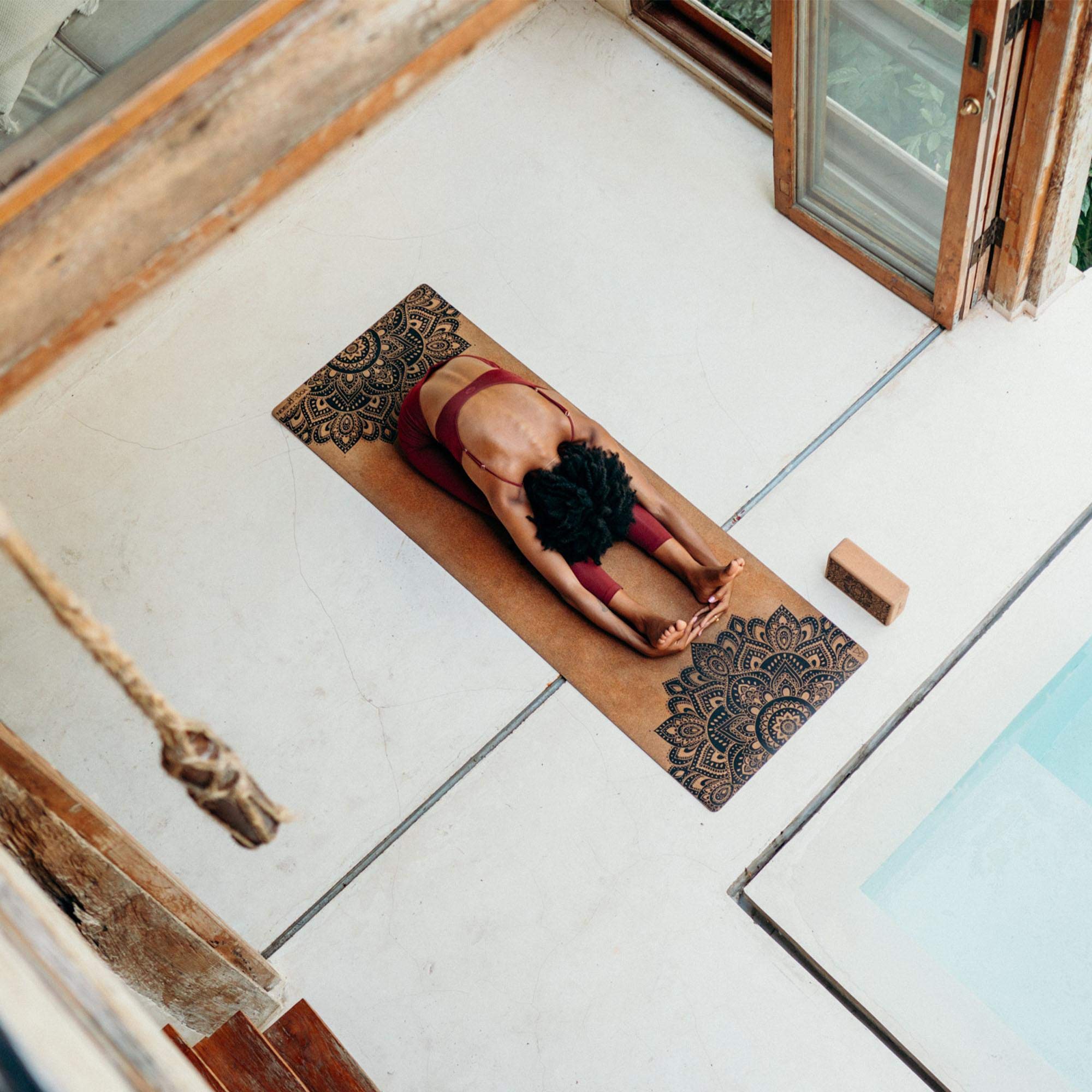 YOGA CORK MAT 5.5mm MANDALA BLACK