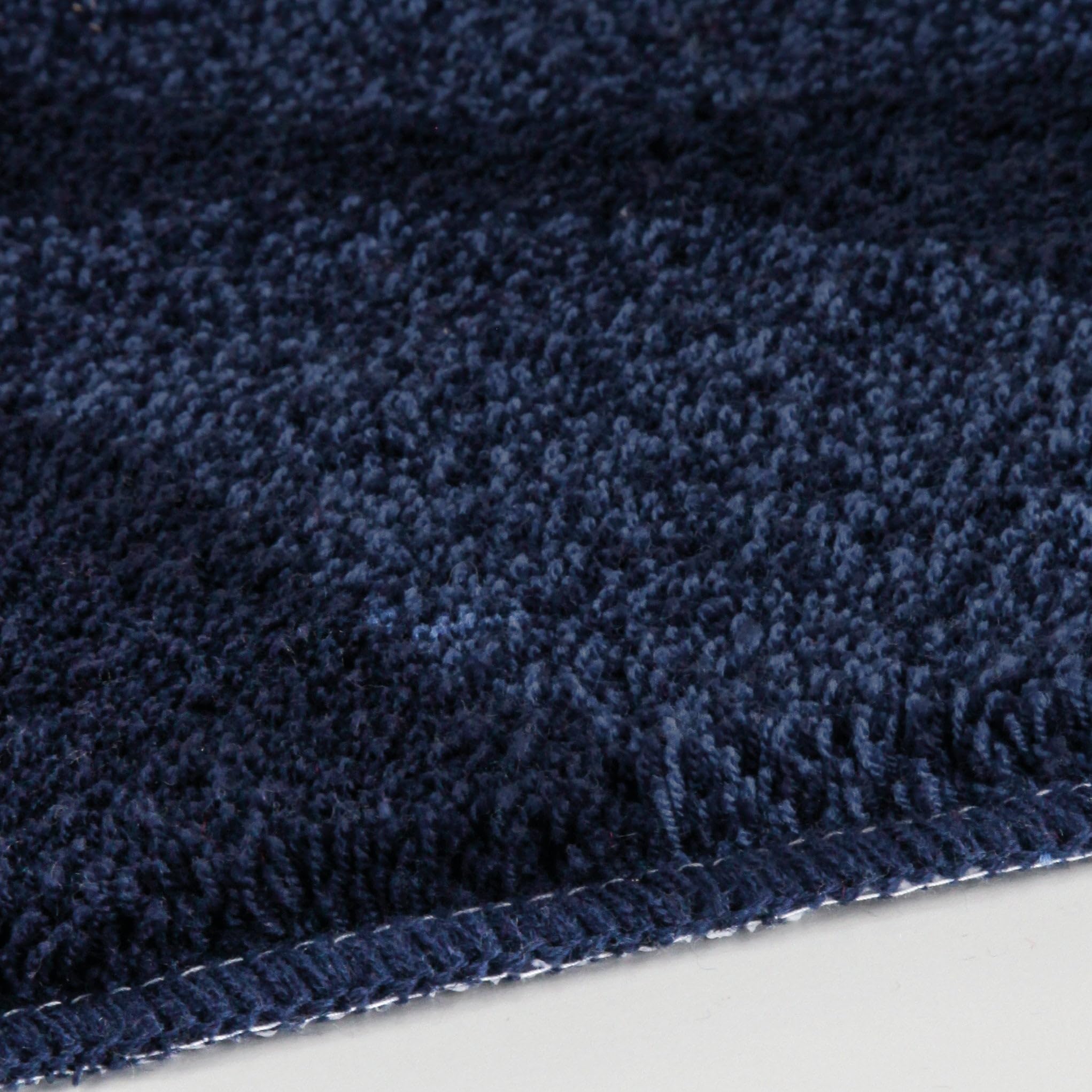 Kleine Wolke Badteppich ONDA Navy 60 x 90 cm | OEKO-TEX zertifiziert, rutschhemmende Unterseite, für Fußbodenheizung, maschinenwaschbar, 100% Polyacryl