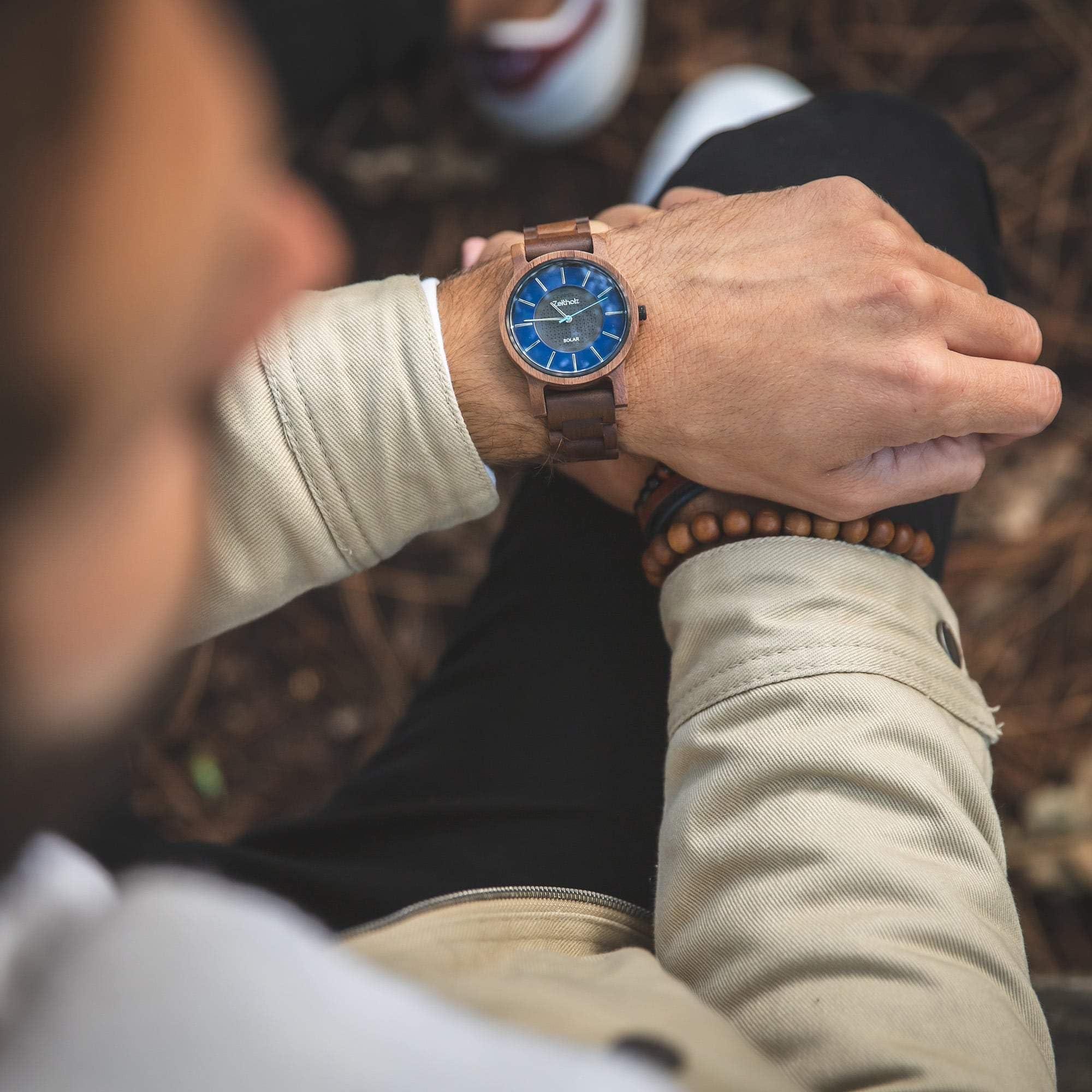 Amazon.co.jp: Zeitholz 木製腕時計 メンズ ソーラーウォッチ ギフト