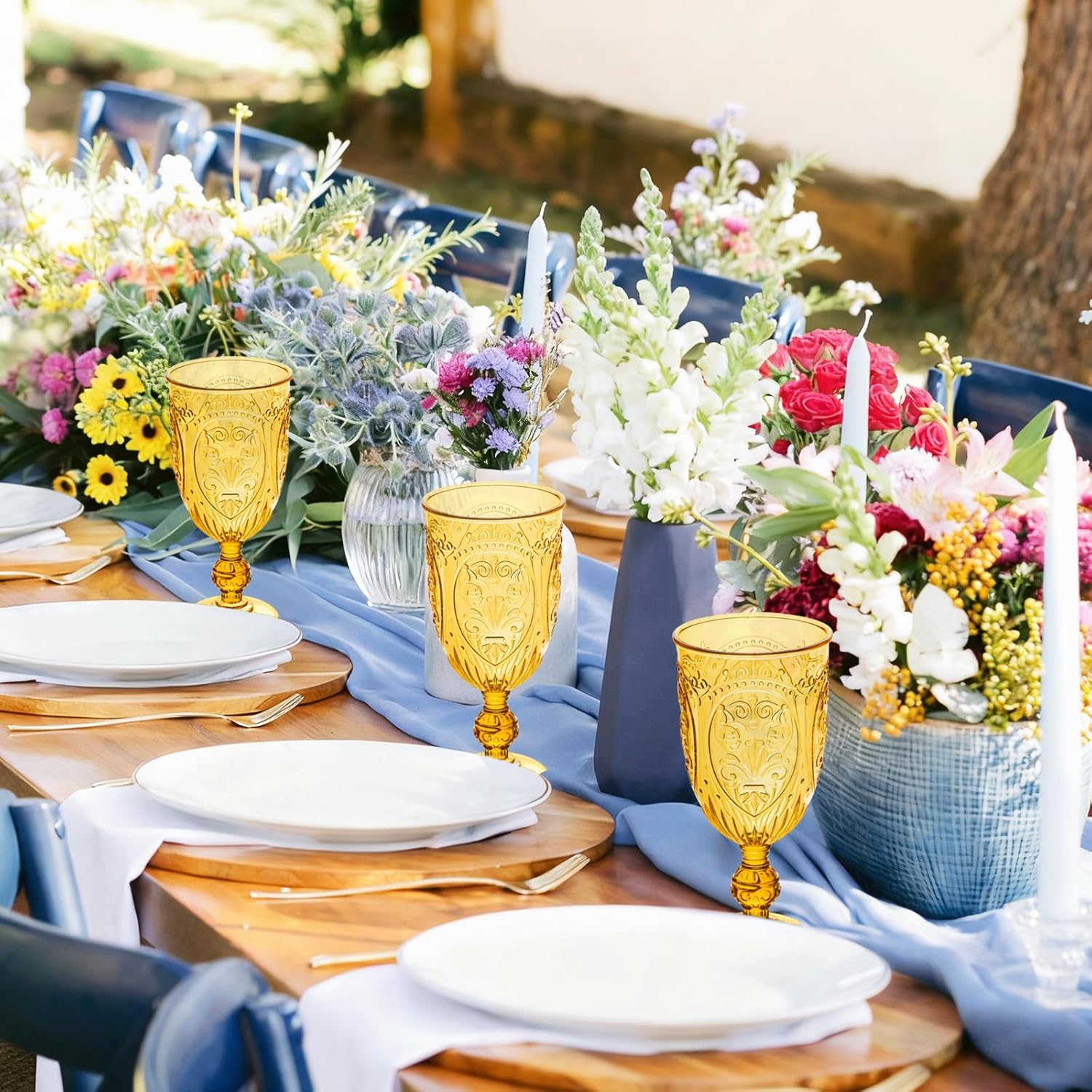 Plastic Wine Glasses 24Pcs Plastic Goblets 7.5oz Colored Retro Embossed Glassware Vintage Stemmed Drinking Cup Reusable Water Goblets for Wedding Reception Grand Event Party Bar,Whiskey (Amber)