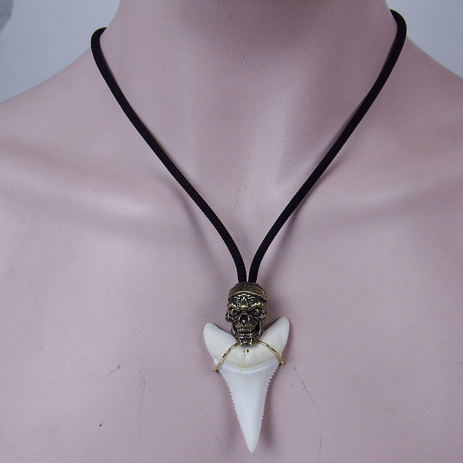 Amazon.co.jp: GemShark サメの歯ネックレス メンズ 1.8インチ