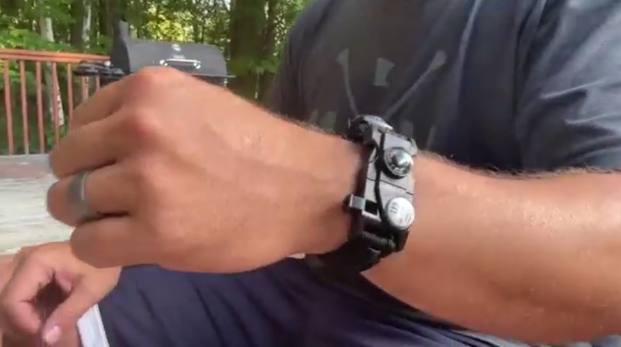 Lotto 8 Bracciali Sopravvivenza In Paracord Everbilt, Colore Mimetico, Per Escursionismo E Emergenza - Foto 3