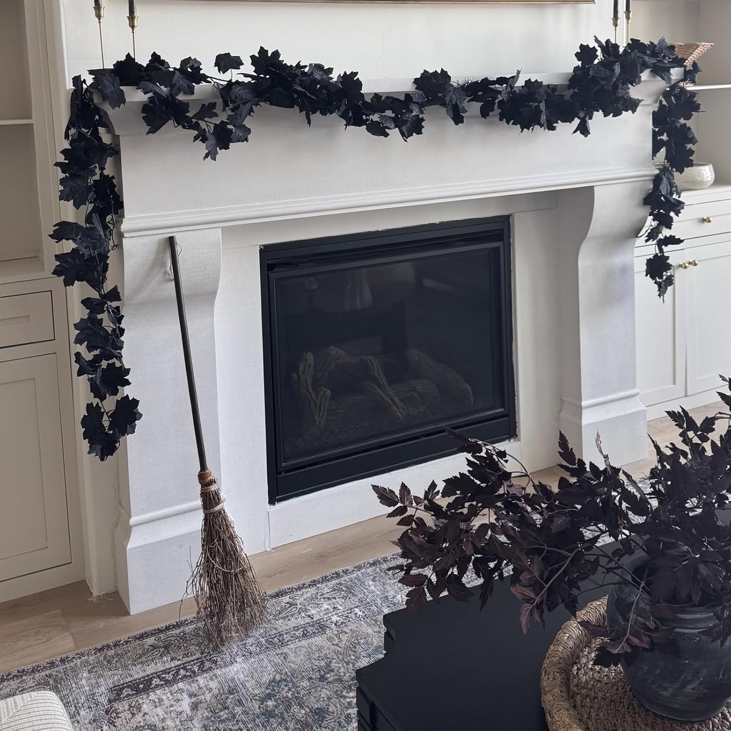 CQURE Black Maple Leaf Garland, 12PCS Halloween Garland Maple Leaves Fall Leaves Hanging Vines Halloween Thanksgiving Decor for Home Table Front Porch