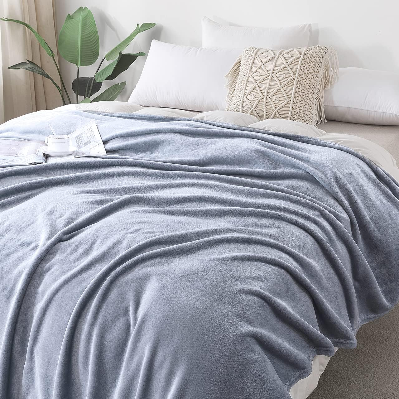 ONME Fleece Blanket Throw Size Gray, Soft Cozy Microfiber Flannel Blankets for Sofa/Chairs/Bed - Lightweight, Warm, Cozy : Home & Kitchen