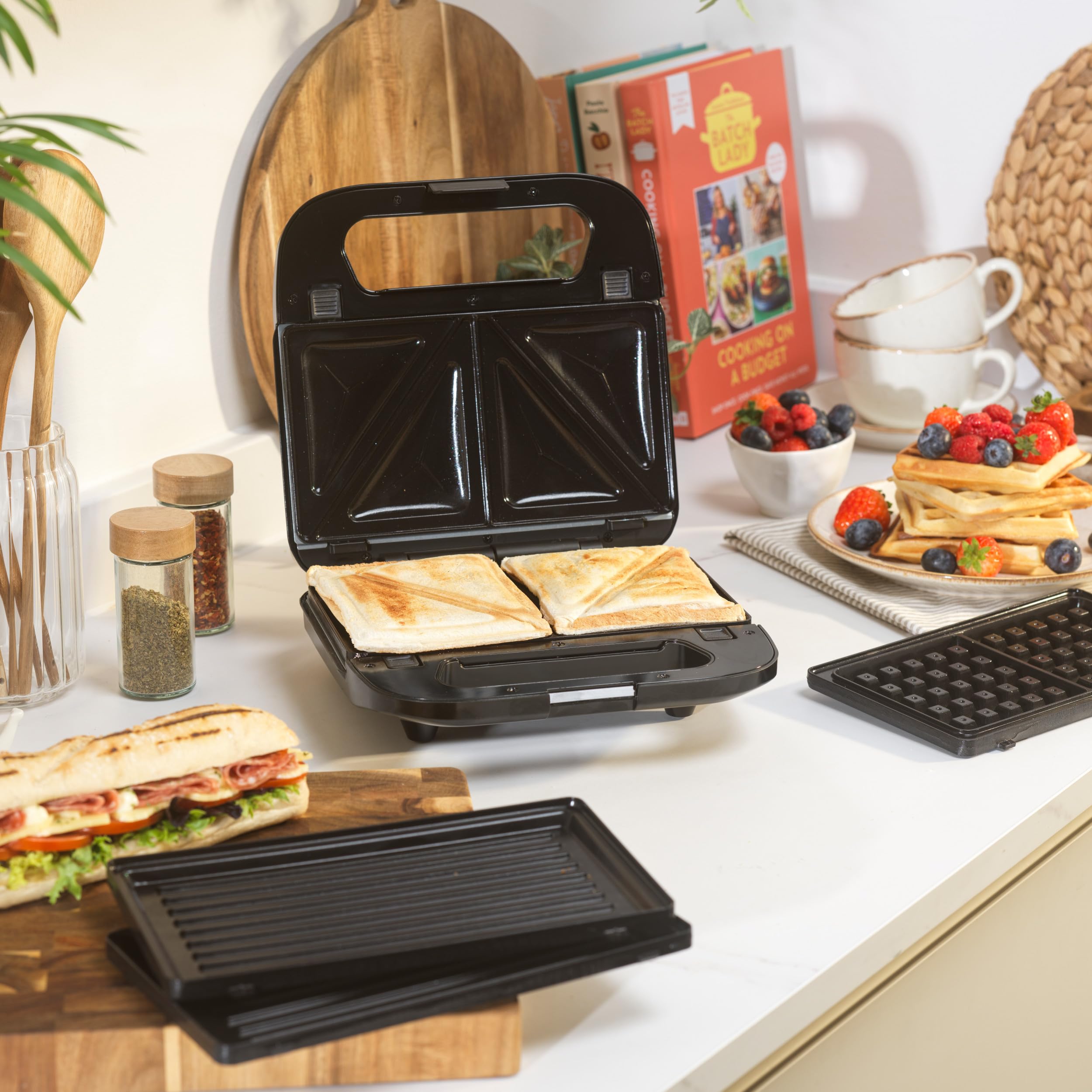 Salter 3-en-1 Snack Maker - Croque-monsieur, Gaufres, Paninis, Plaques Antiadhésives Amovibles Sans PFAS, Contrôle Automatique de la Température, Voyants d'Alimentation/Prêt, 750 W
