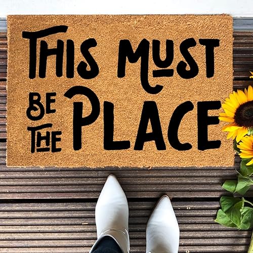 Miniatura 4 de Divertido tapete de coco de bienvenida, decoración de porche delantero con texto en inglés «This Must Be The Place» para la entrada en interiores y