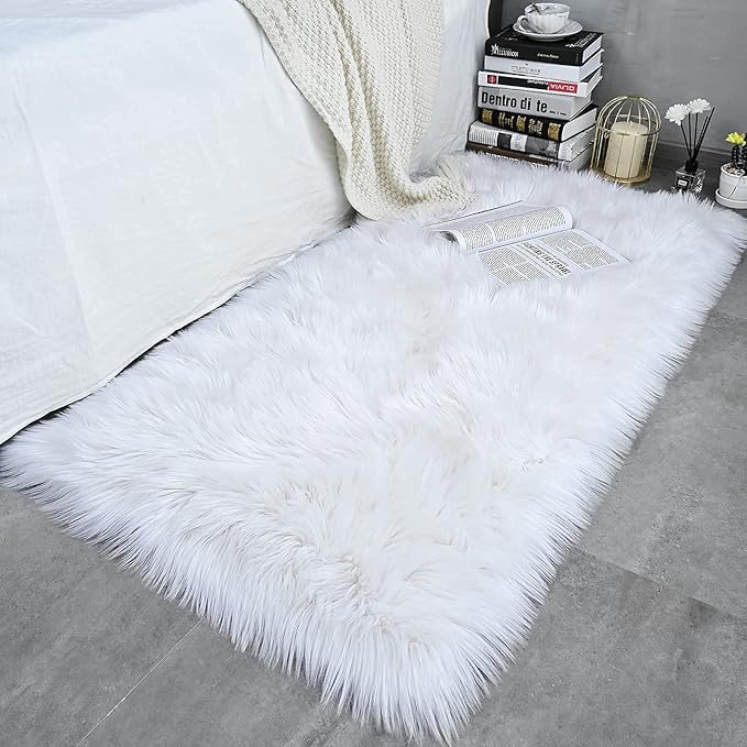 ISEAU Soft Faux Fur Fluffy Area Rug, Luxury Fuzzy Sheepskin Carpet Rugs for Bedroom Living Room, Shaggy Silky Plush Carpet Bedside Rug Floor Mat, 2ft x 3ft, White