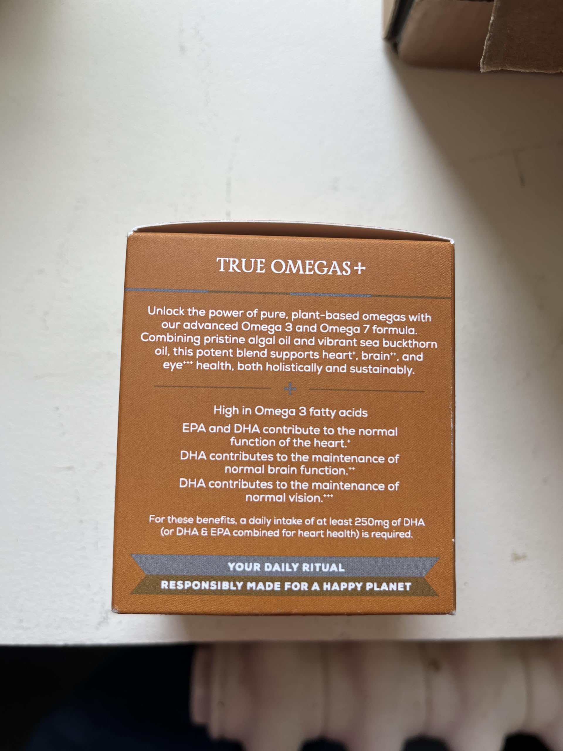 Ancient + Brave True Omegas+ 60 Capsule di Omega 3 e Omega 7 Vegane - Integratore alimentare con acidi grassi essenziali di origine vegetale per pelle, cuore e occhi.