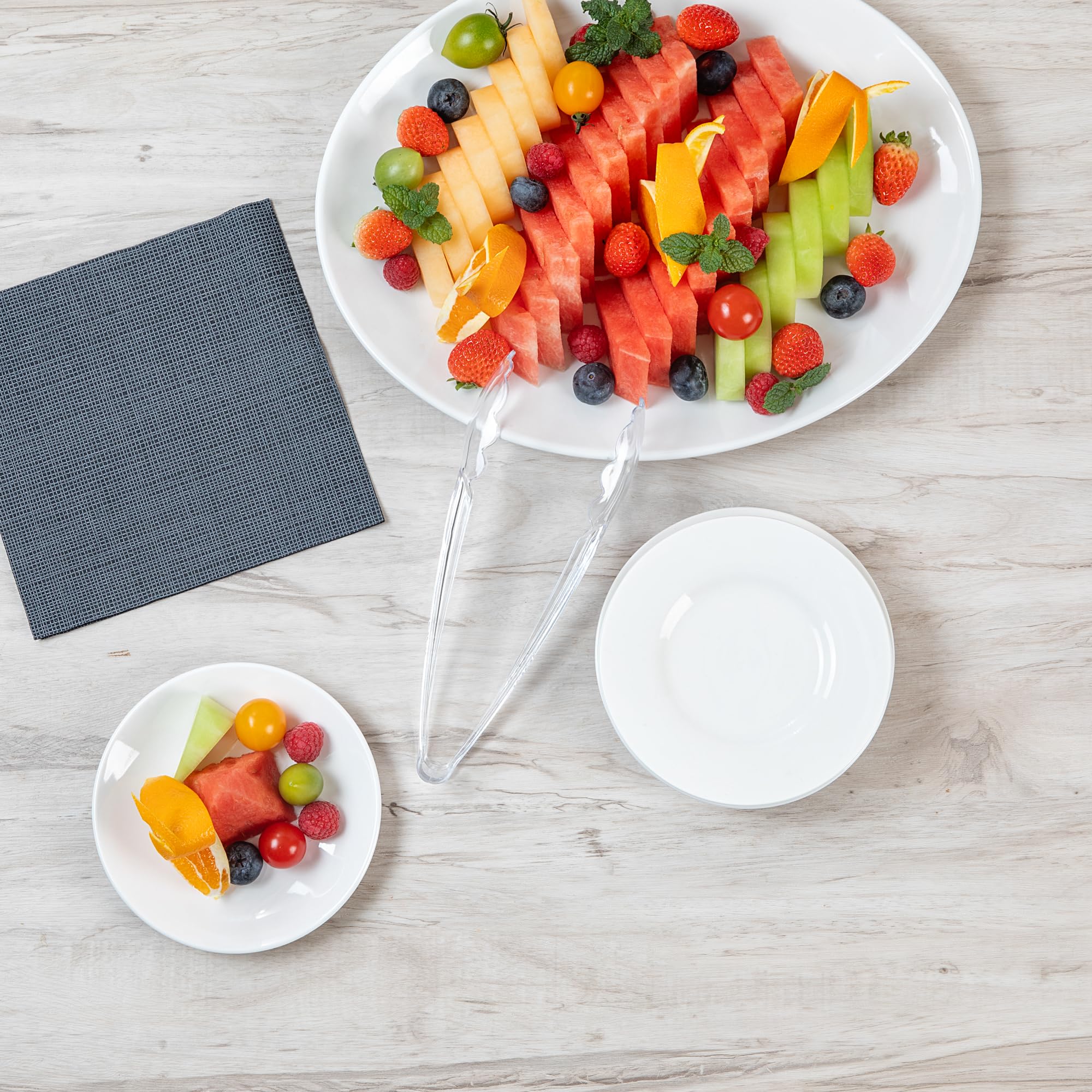 Restaurantware Pinzas transparentes para servir, 100 unidades, pinzas de plástico desechables resistentes de 9 pulgadas con asas largas y bordes festoneados para eventos con catering, bodas o bufés y