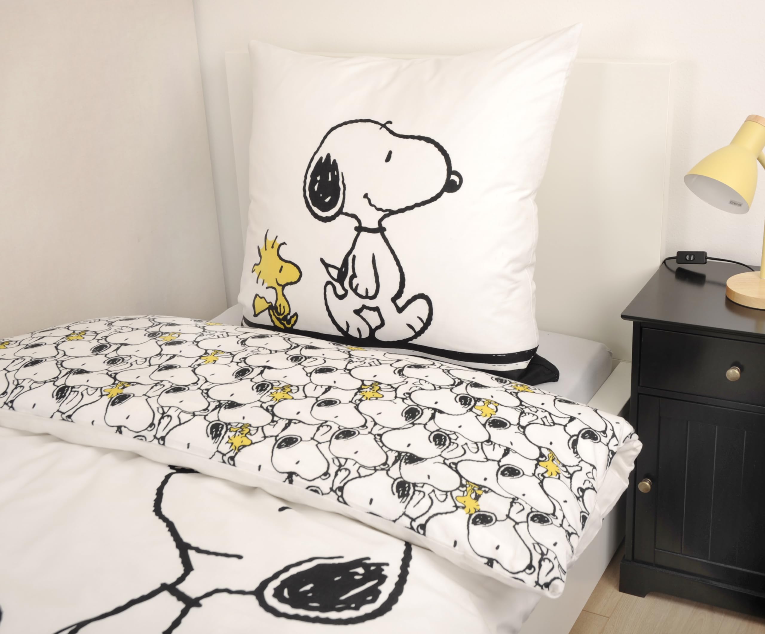 Herding Peanuts Parure di biancheria da letto liscia Better Together Snoopy Woodstock 100 % cotone con chiusura lampo di marca 135 x 200 cm – Outlet-24