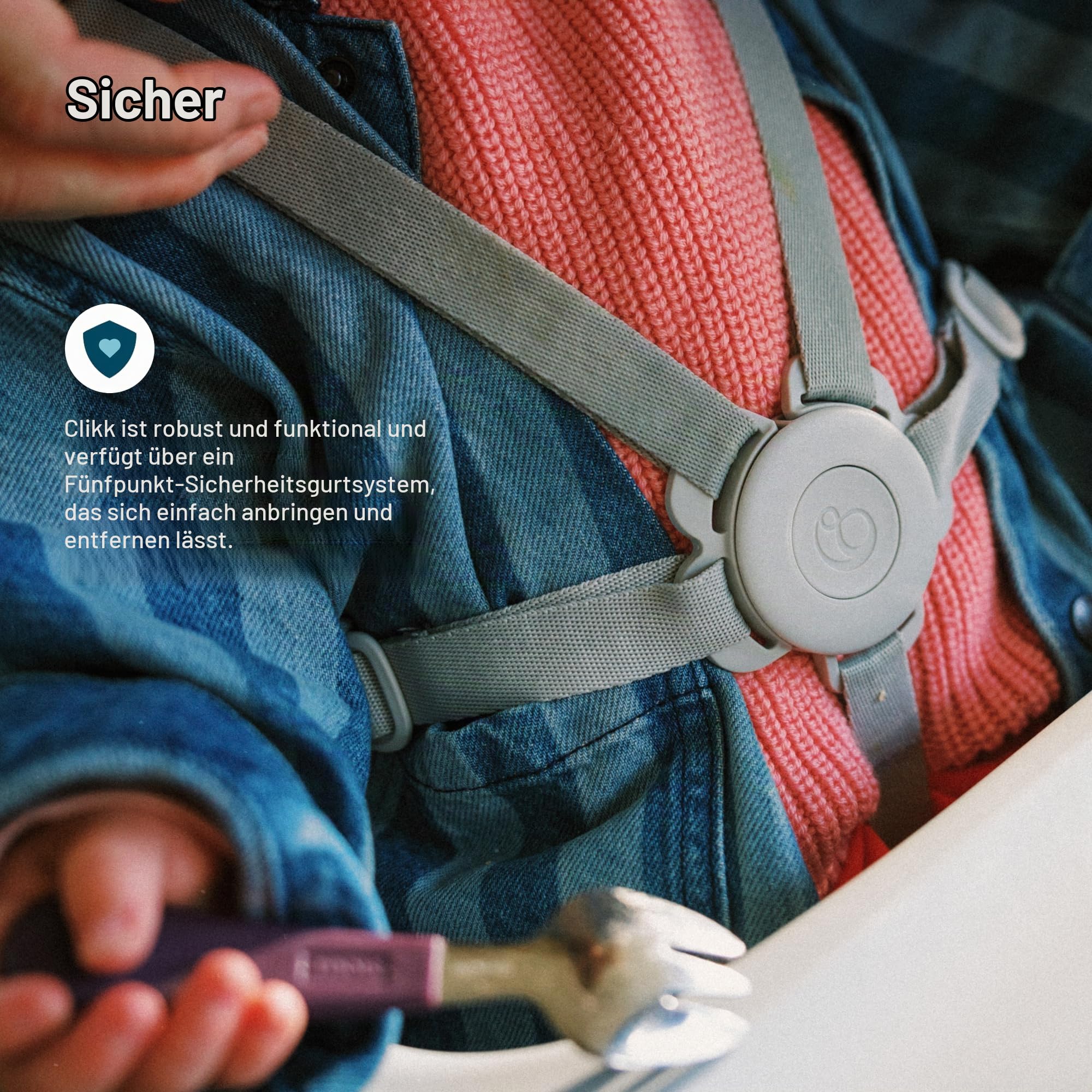 Stokke Clikk Hochstuhl, Weiß – tragbar, mit Tablett & Fußstütze