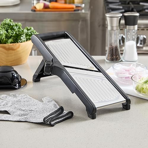 Miniatura 4 de Restaurantware Cortadora de mandolina de 16.1 x 5.3 x 6.4 pulgadas, ajustable con guantes resistentes a cortes, cepillo de limpieza, protector de