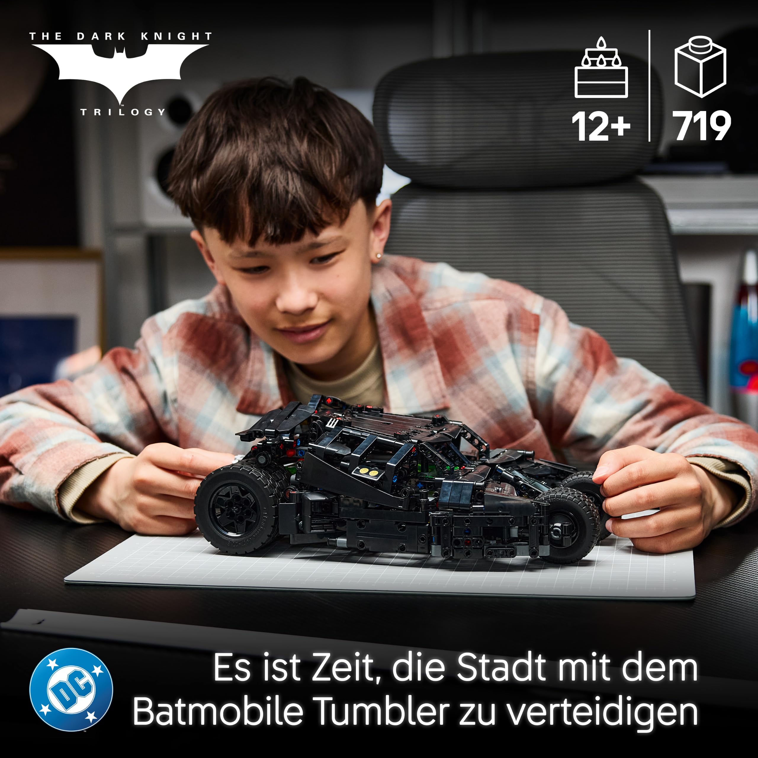 LEGO Technic Batmobile Tumbler - ferngesteuertes Spielzeugauto - Batman Fanartikel - Modell mit Lenkung und Scheinwerfern - Geschenkidee für Kinder ab 12 Jahren - 42239
