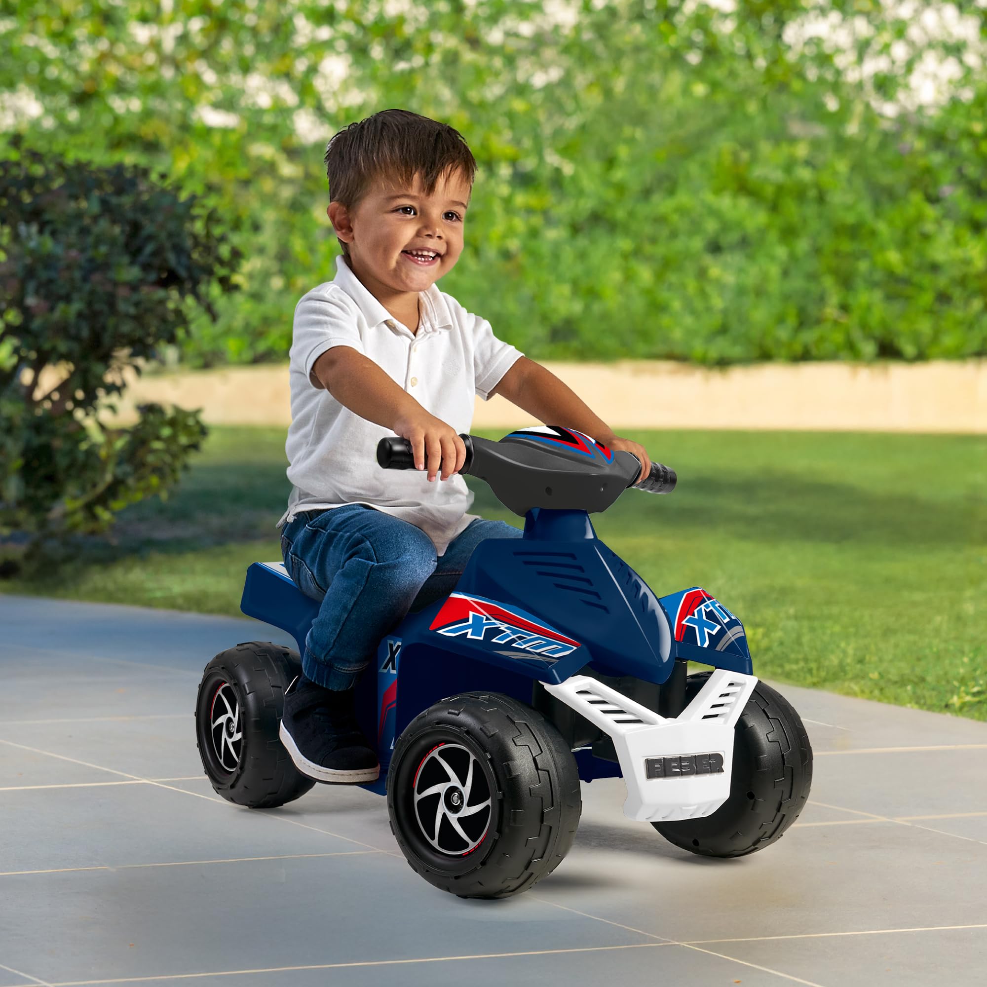FEBER - Quad CE-Dark Blue 6V, Voiture électrique pour garçons et Filles de 18 Mois à 3 Ans, avec accélérateur, Roues pour stabilité, jusqu'à 40 Min d'autonomie, Chargeur Inclus, Famosa (FEN52000)