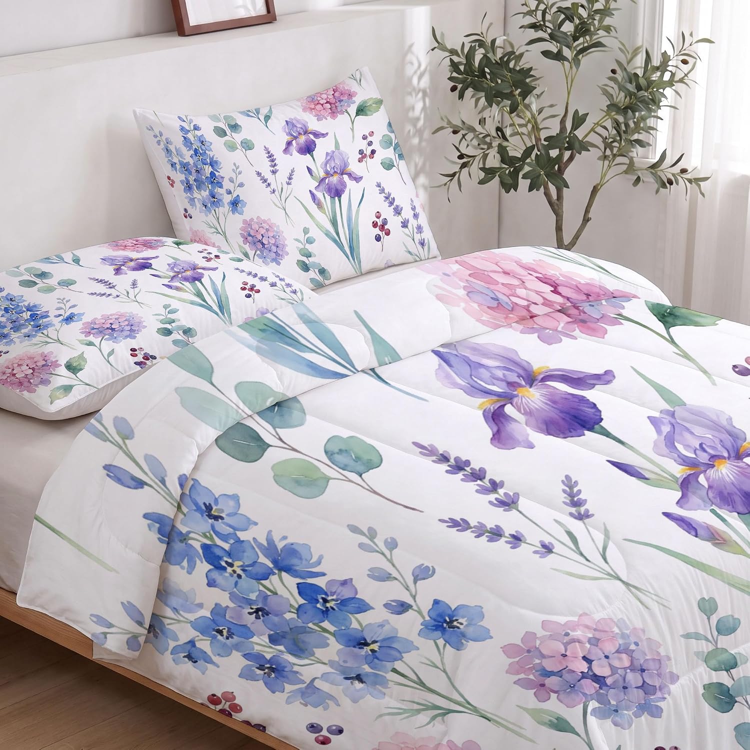 Plants and Flowers Quilt Set King 3 Pieces, Purple Quilts Bedding Set Iris Hydrangea Bedspread Bed Cover Lightweight Spring Summer Beds Coverlet for All Season - 104"X90"