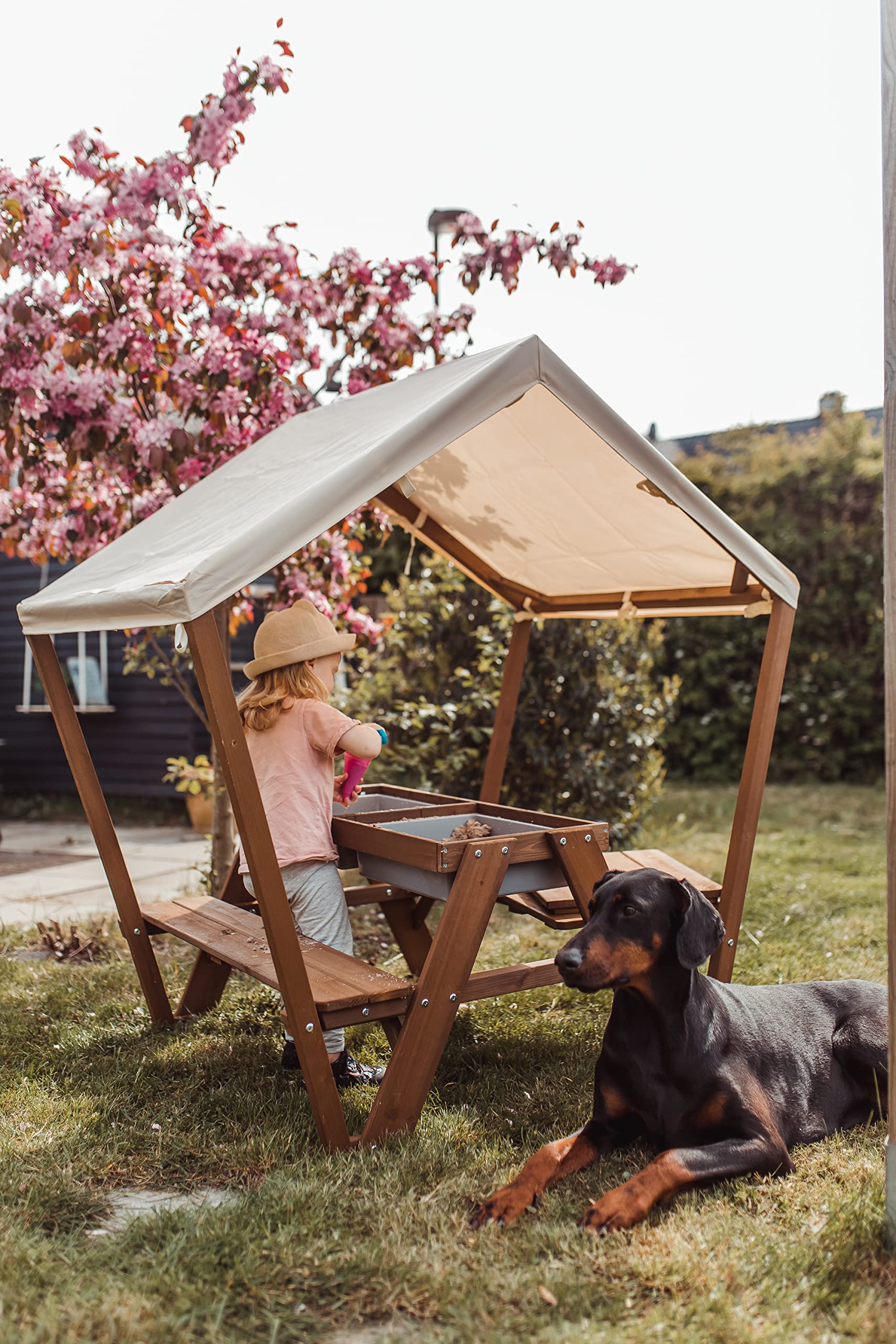 Meppi Pellworm Salon de jardin pour enfant en bois avec toit Marron