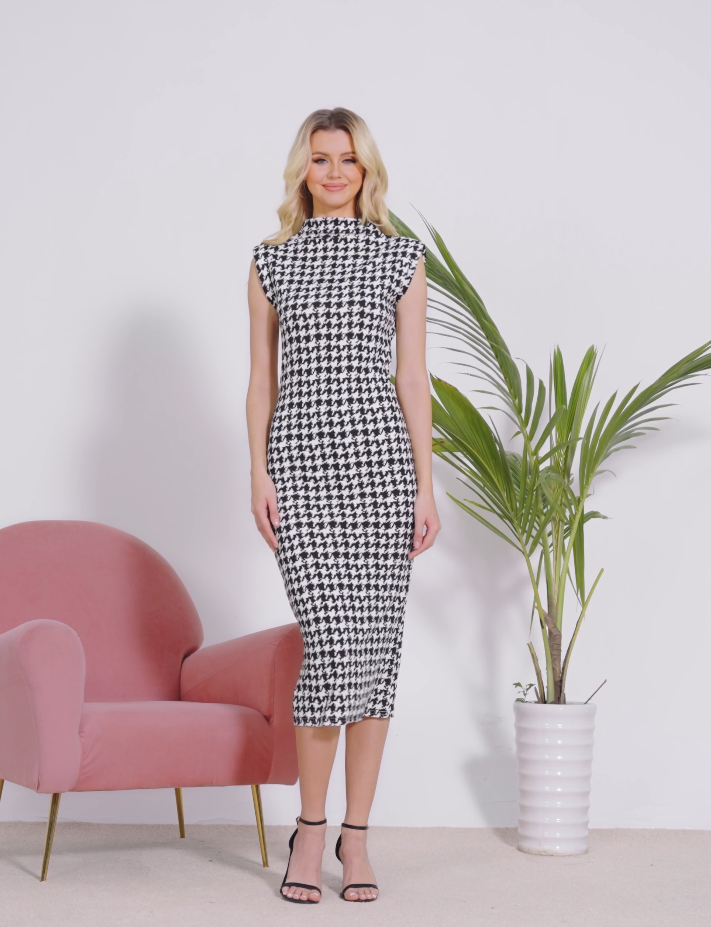 Amazon.com: WDIRARA Womens Midi Houndstooth Mock Neck Sleeveless Shoulder  Pads Bodycon Dress (Black and White, Large Plus) : Clothing, Shoes & Jewelry