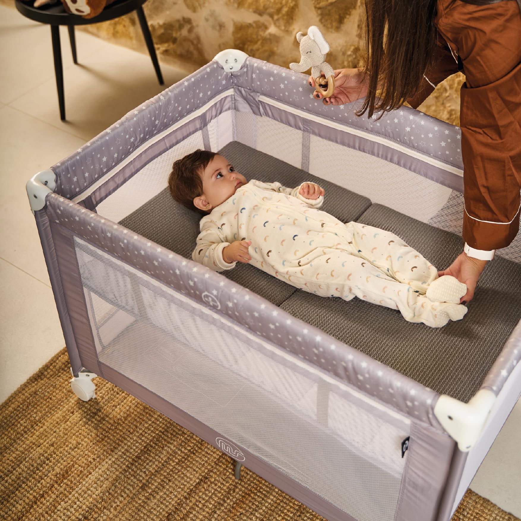 ms BabyWorld - Colchón Kunni – Colchón para Cuna de Viaje | 2 Alturas | 90x60 cm | Desde el Nacimiento a 15Kg | Bolsa Transporte Incluida | Plegado y Montaje Fácil | Ligera y Ruedas (Colchón Extra)