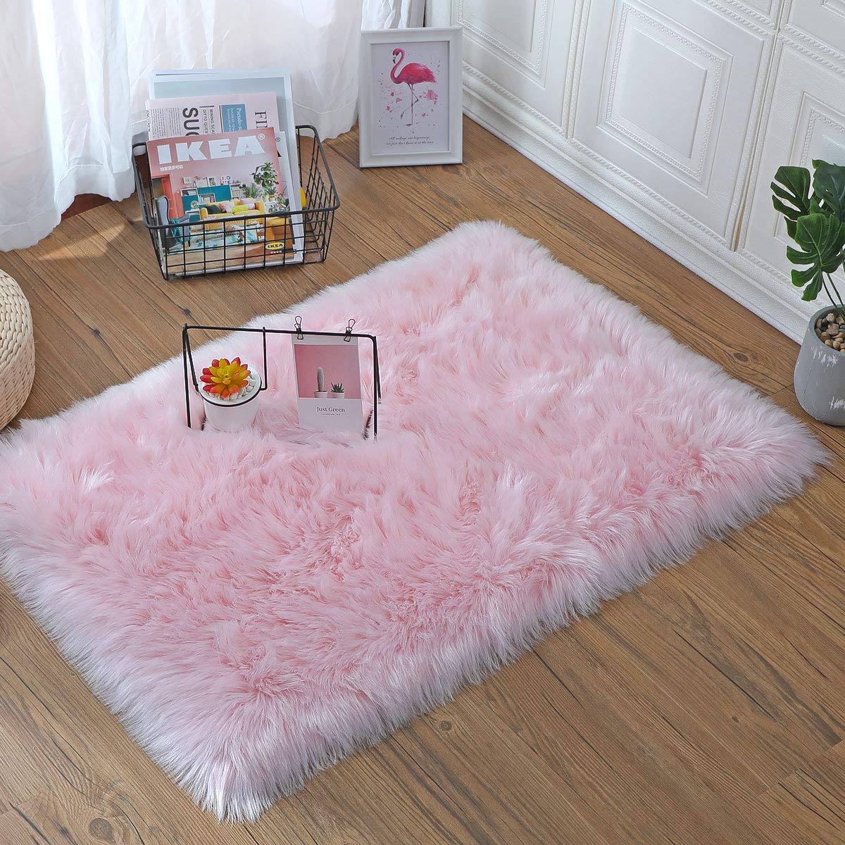 Faux Sheepskin, Faux Fur Rug, Fluffy Rug for the Bedroom, Living Room, Furry Carpet or Throw for Chairs, Stools and Sofa (Pink, 60x90cm)