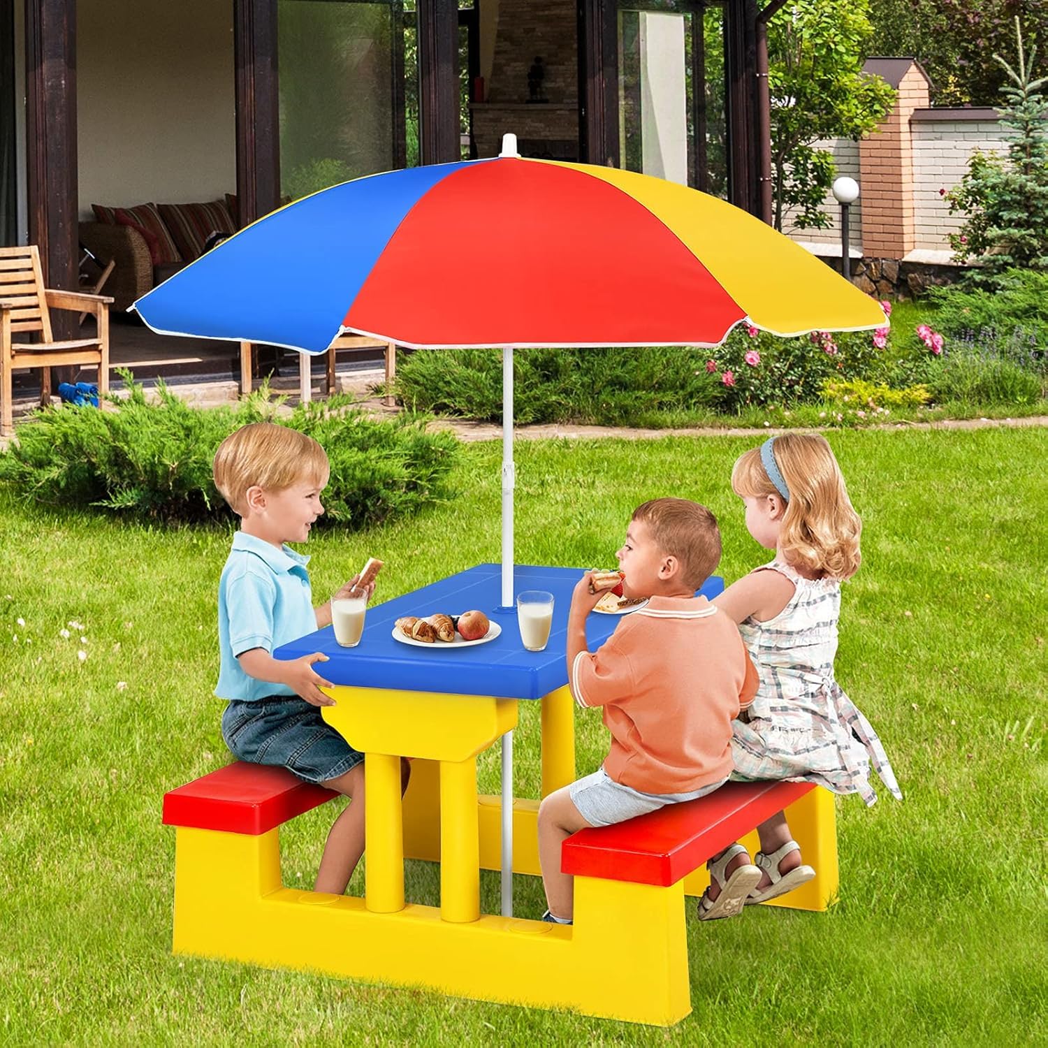 GOPLUS Kindersitzgruppe Outdoor, Picknicktisch mit Sonnenschirm, Picknickset mit Tisch & 2 Sitzbänke, Kinder Gartenmöbel, Sitzgruppe wetterfest, Kindermöbel für Garten & Hinterhof (Rot-Blau-Gelb)