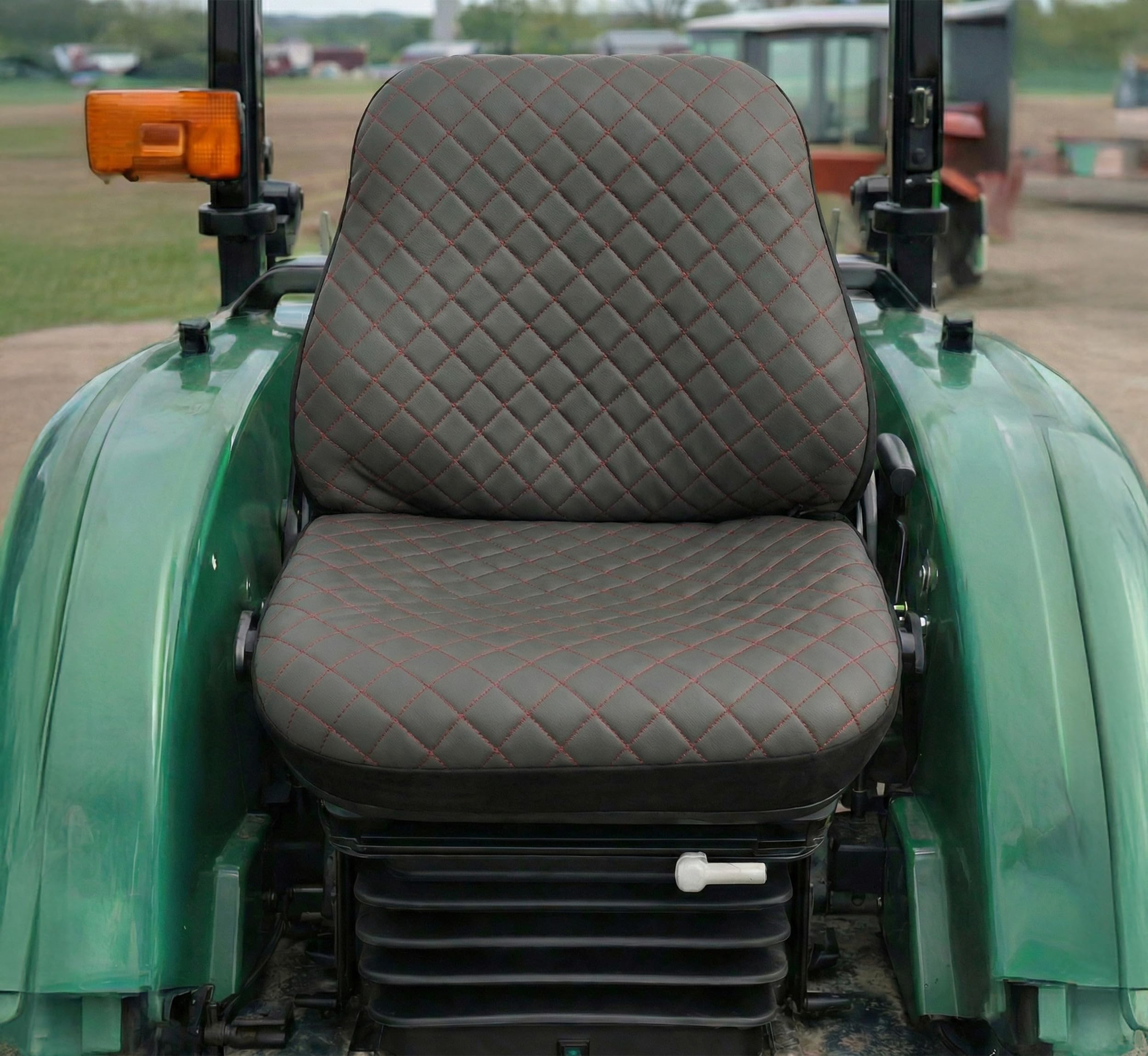 Auto Accessori Lupex - LS32 Coprisedile Trattore Universale - Seduta e Schienale in PU Trapuntata, Cuciture Rinforzate, Protezione e Comfort per Sedili Agricoli (Grigio Scuro con cuciture rosse) - 2