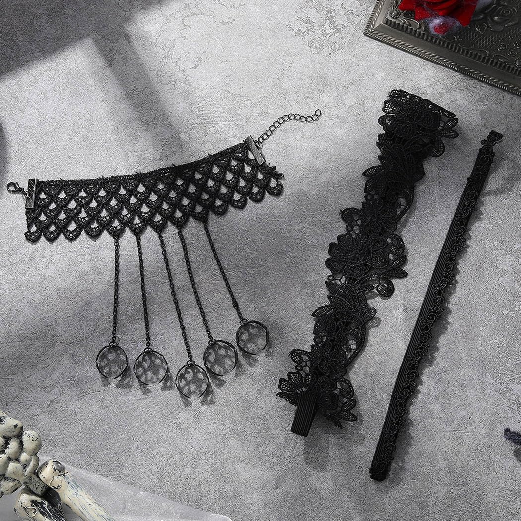 Black Lace Garter with Claw Chain Gothic Finger Nails Tip Claw Rings and Thigh Garters Floral Garter for Women: 2