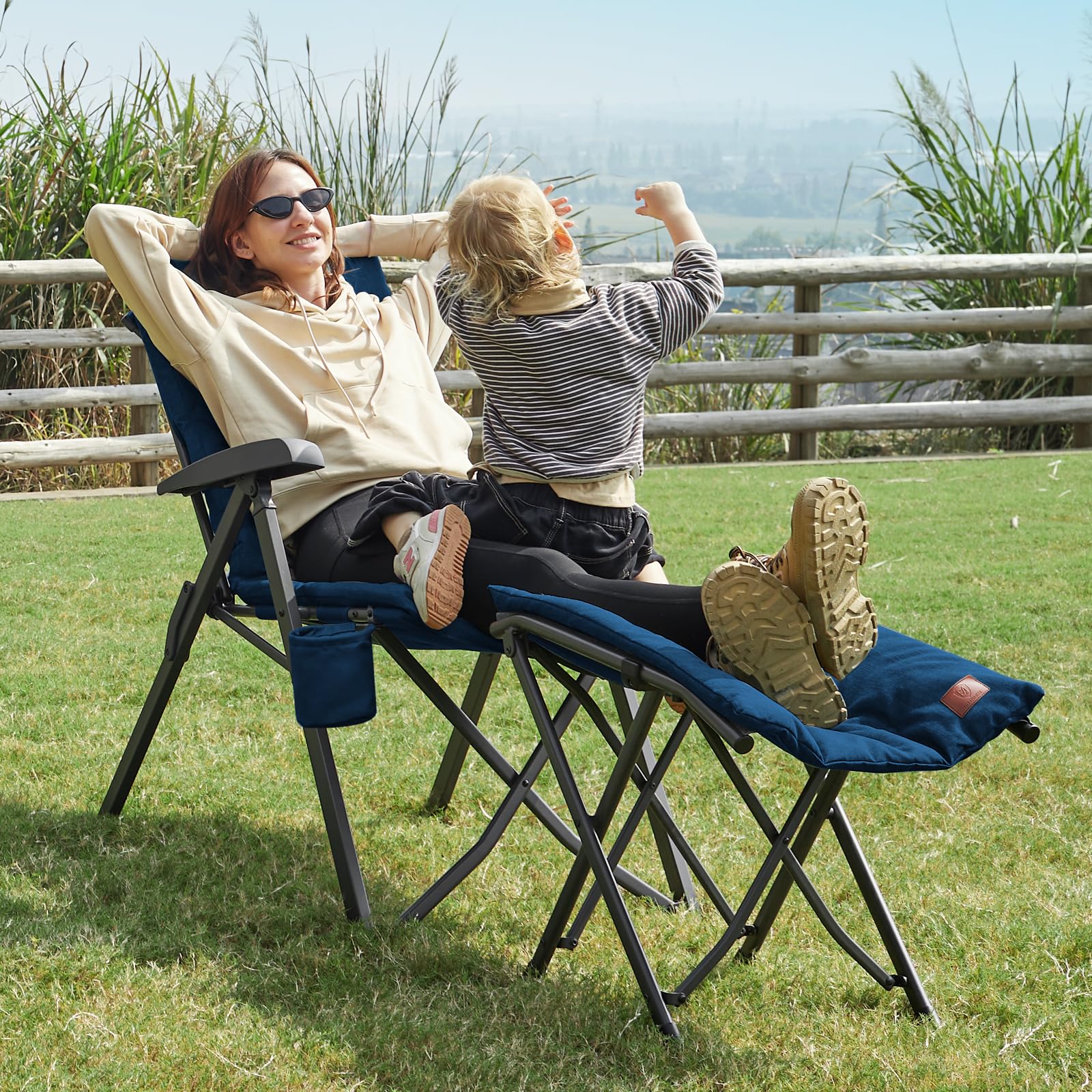 EVER ADVANCED Repose-pieds de camping pliable ergonomique，avec coussin | Repose-pieds pliable 47cm, support pour chaise de jardin et balcon, avec sac de transport, bleu