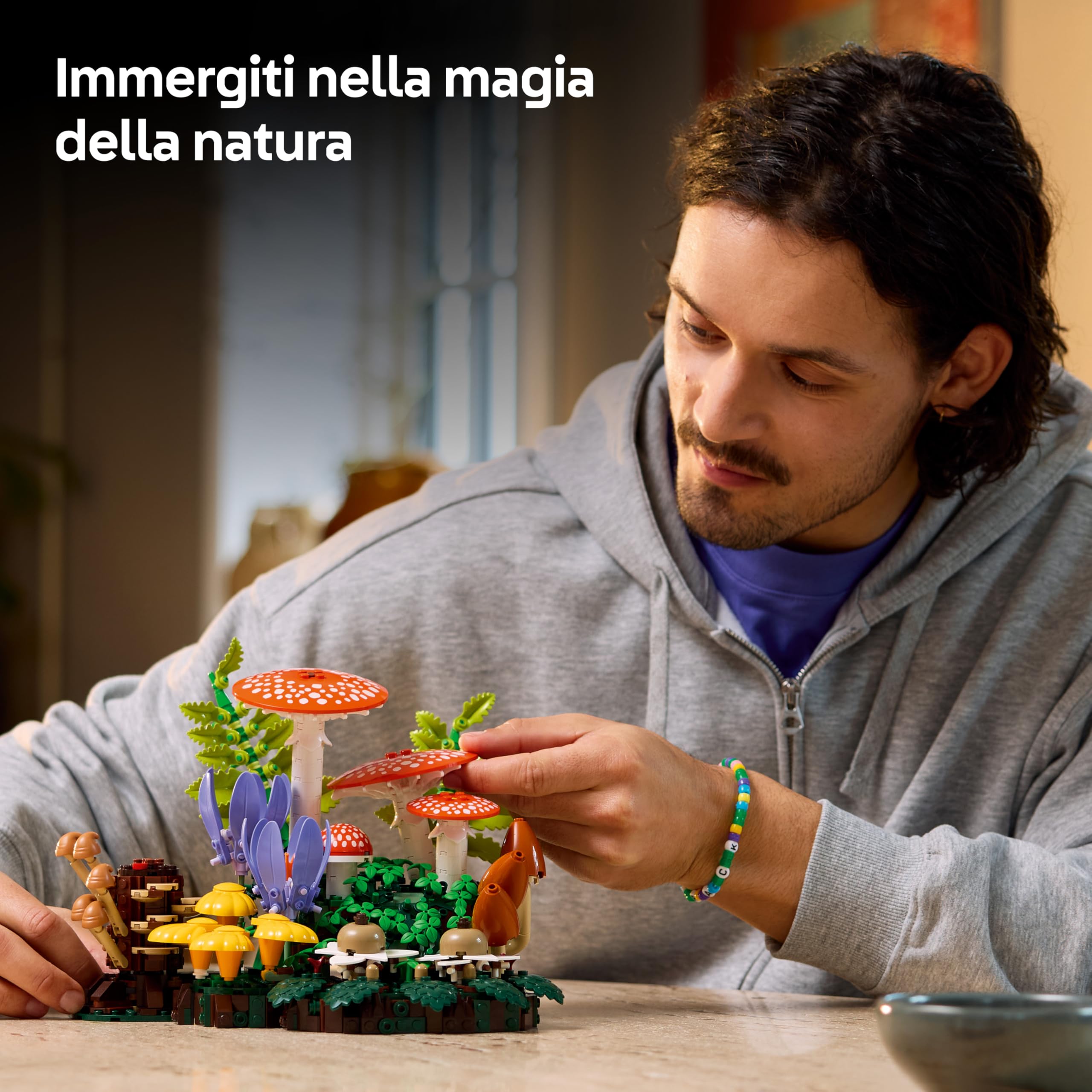 LEGO Botanicals Funghi del Bosco - Set di Piante Artificiali per Adulti con un Fungo Velenoso e Fiori Finti - Decorazione per la Camera da Letto o per il Soggiorno - Idea Regalo Fai da Te - 11505