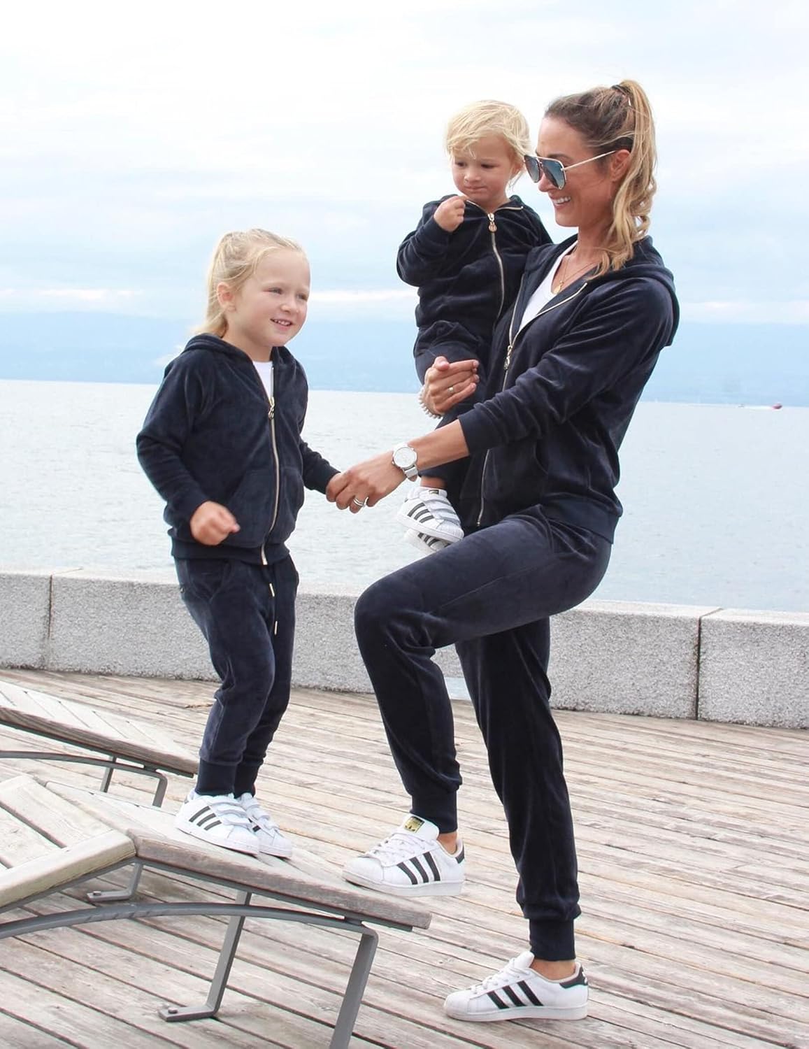 Arshiner 2 Piece Outfits for Girls Velour Tracksuit Hoodie and Jogger Set Sweatsuit Athletic Clothes Sets - Image 6