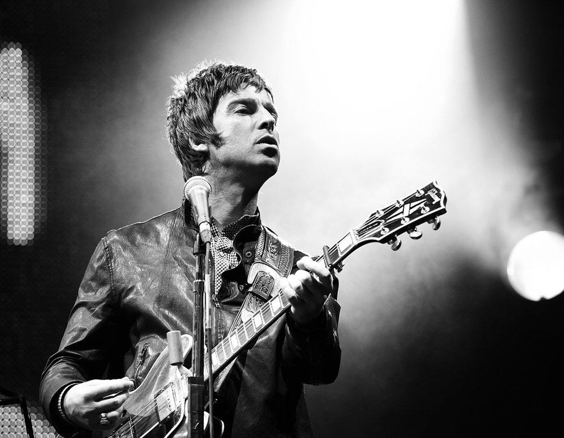 Be-picky Noel Gallagher Oasis band canvas Picture - 12 x 16