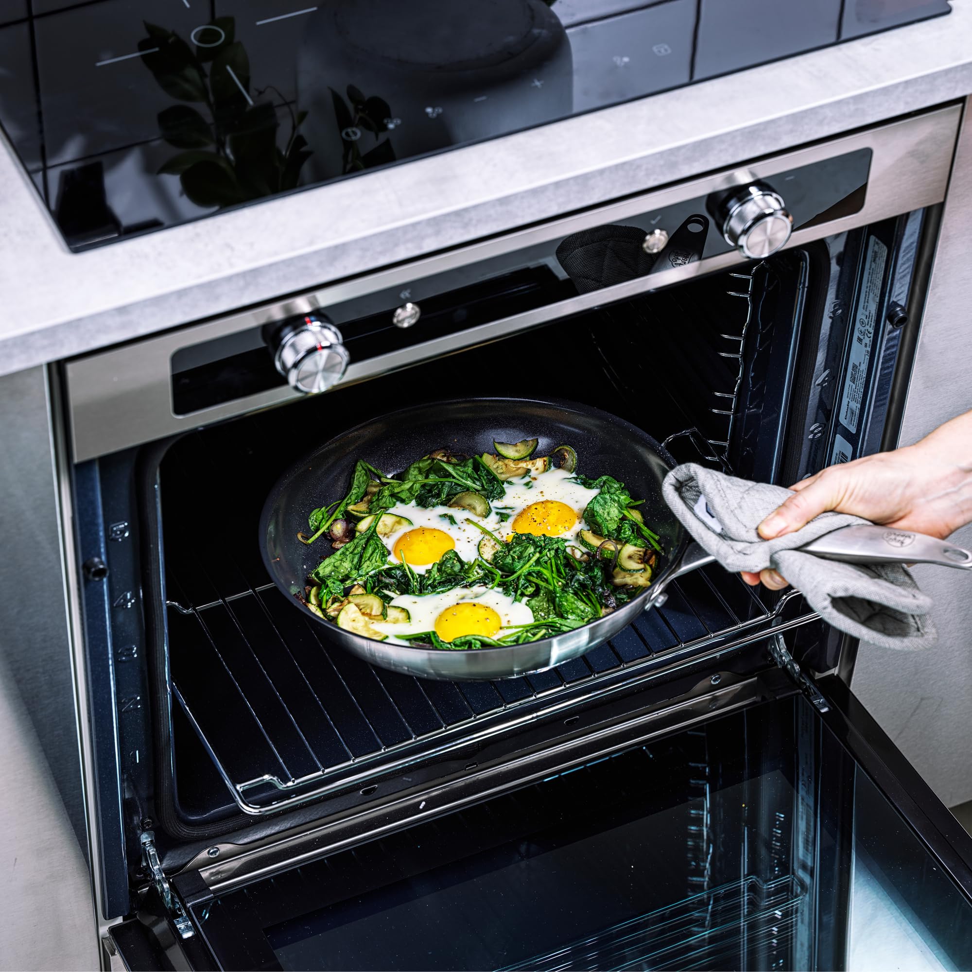 GreenChef Profile Plus Padella Wok in Antiaderente Ceramica Sana in Acciaio Inox da 28 cm/3,6 L, Soffriggere, Senza PFAS, Induzione, Resistente, Sicuro al Forno fino a 200˚C, Argento e Interni Nero