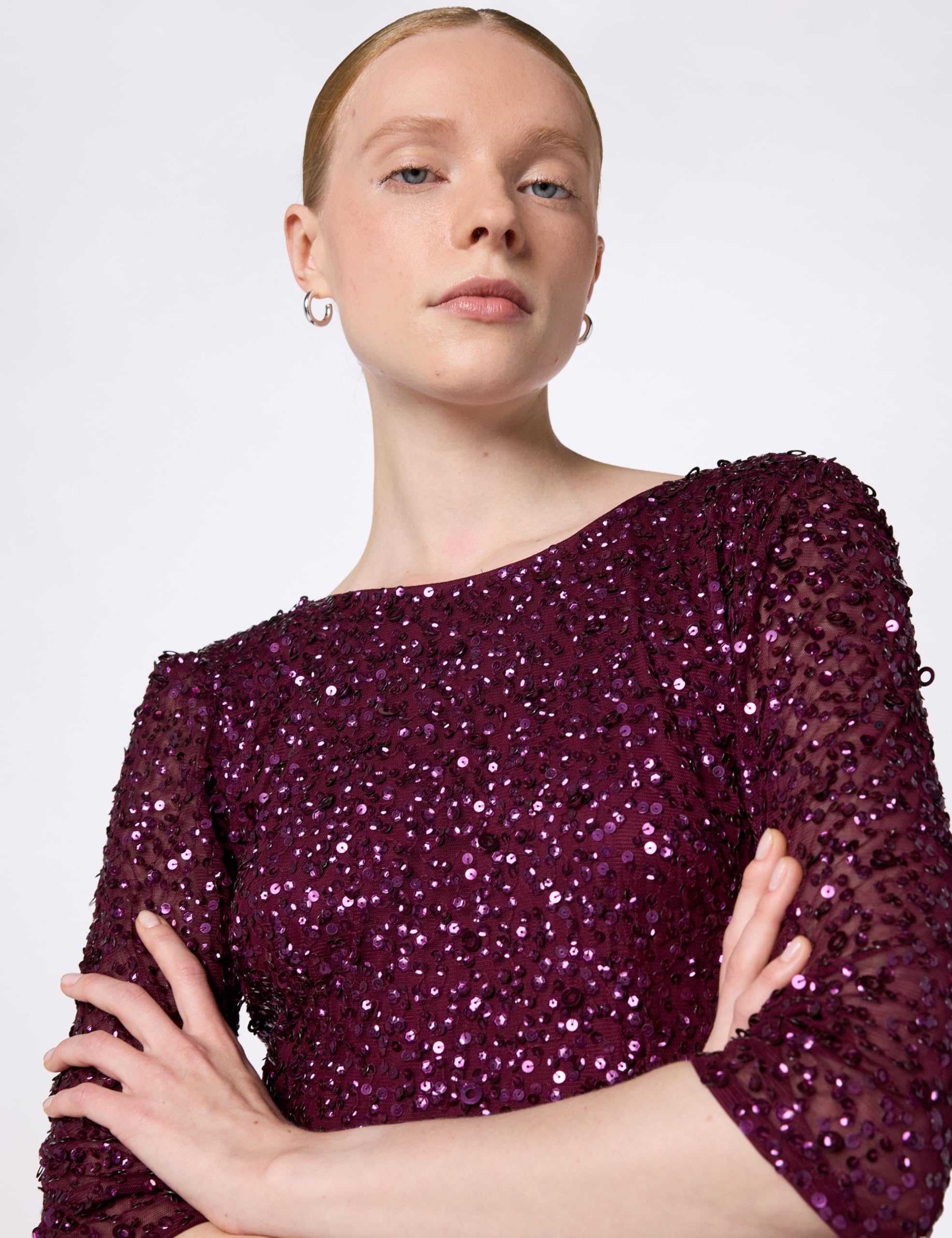 Adrianna Papell Women's Beaded Gown: 2 Cabernet