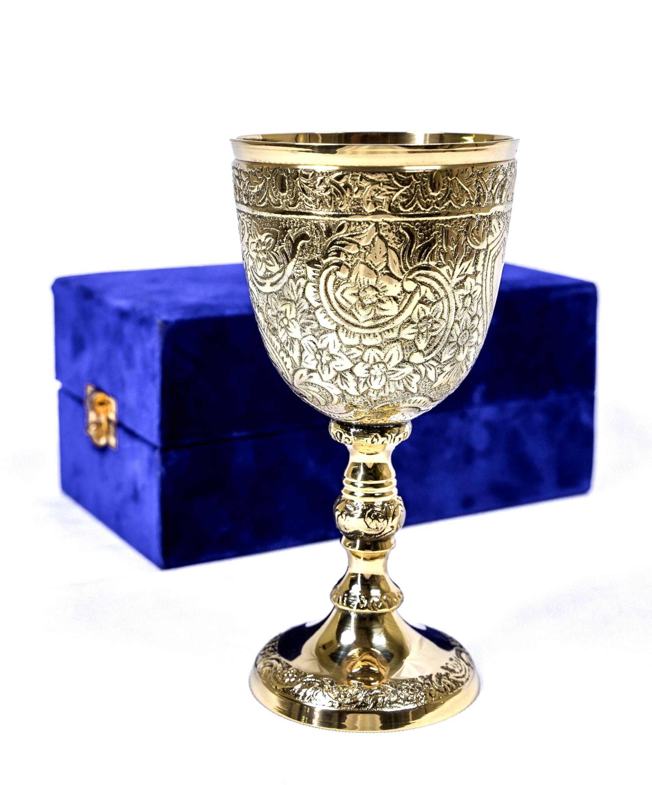 Vintage Brass, Royal Wine Cup, 1 Piece, Renaissance Medieval Gift Vintage Chalice Goblet, Food Safe Sturdy Brass Shot Glasses for Liquor, Ritual,