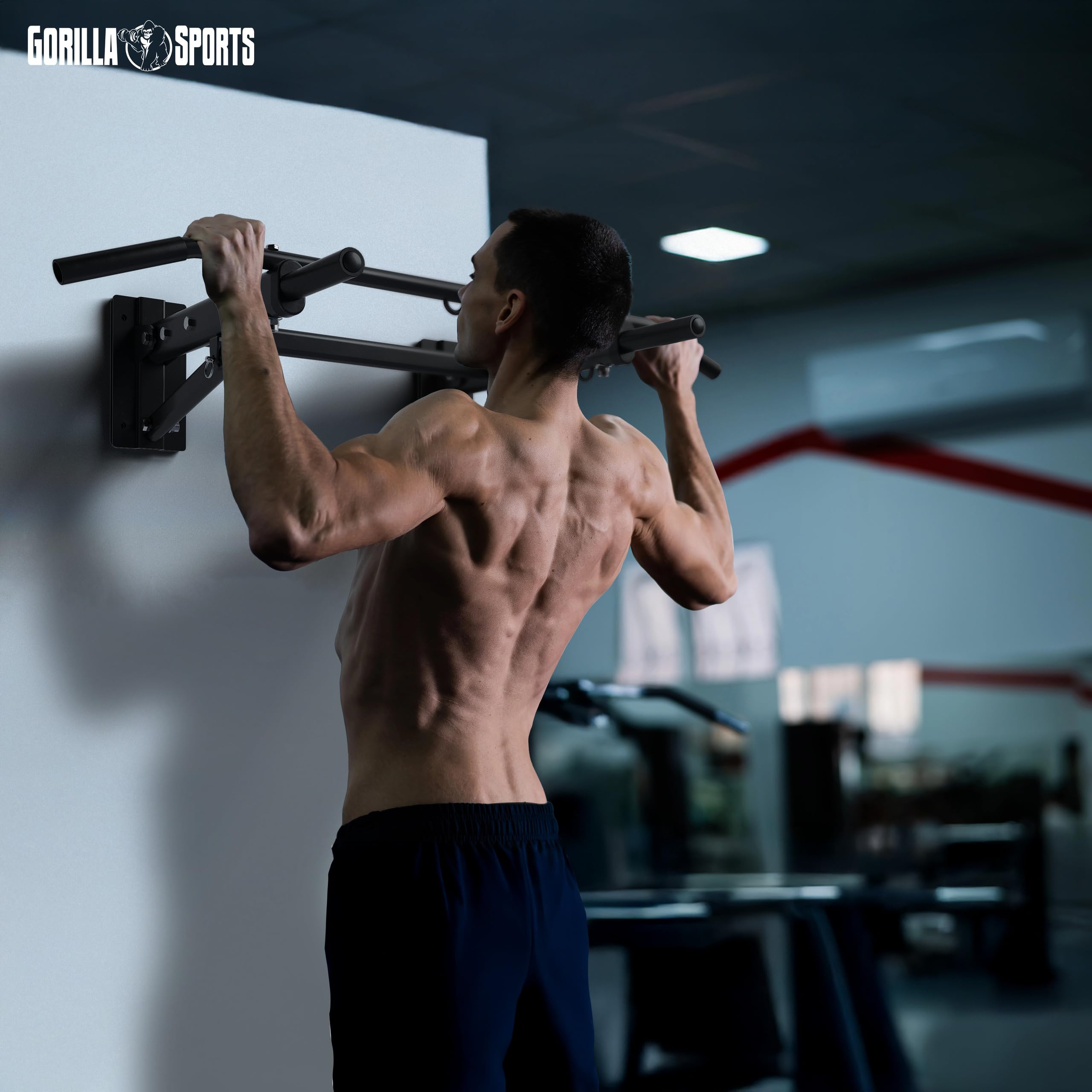 GORILLA SPORTS® Barra per Trazioni - da Muro, Pieghevole, 4in1, 3 Occhielli per Sacco da Boxe, Impugnatura in Schiuma, Max 300 kg - Sbarra Allenamento, Pull up Bar, Asta, Attrezzo Trazioni in Casa