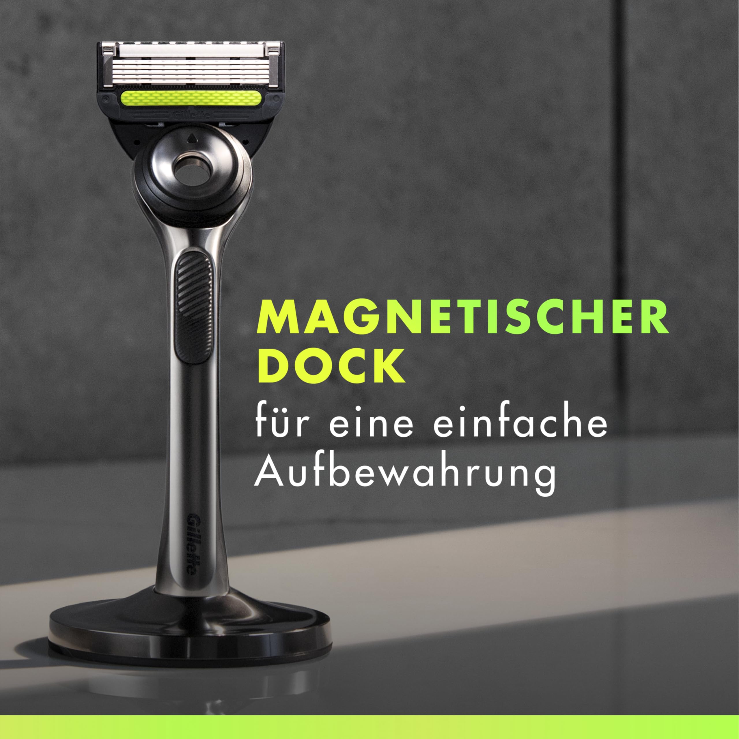 GilletteLabs Rasierer Herren mit Reinigungs-Element, Nassrasierer für Männer — Inkl. 1 Handstück, 5 Ersatzklingen und Magnetischer Dock — Edelstahl, Grau