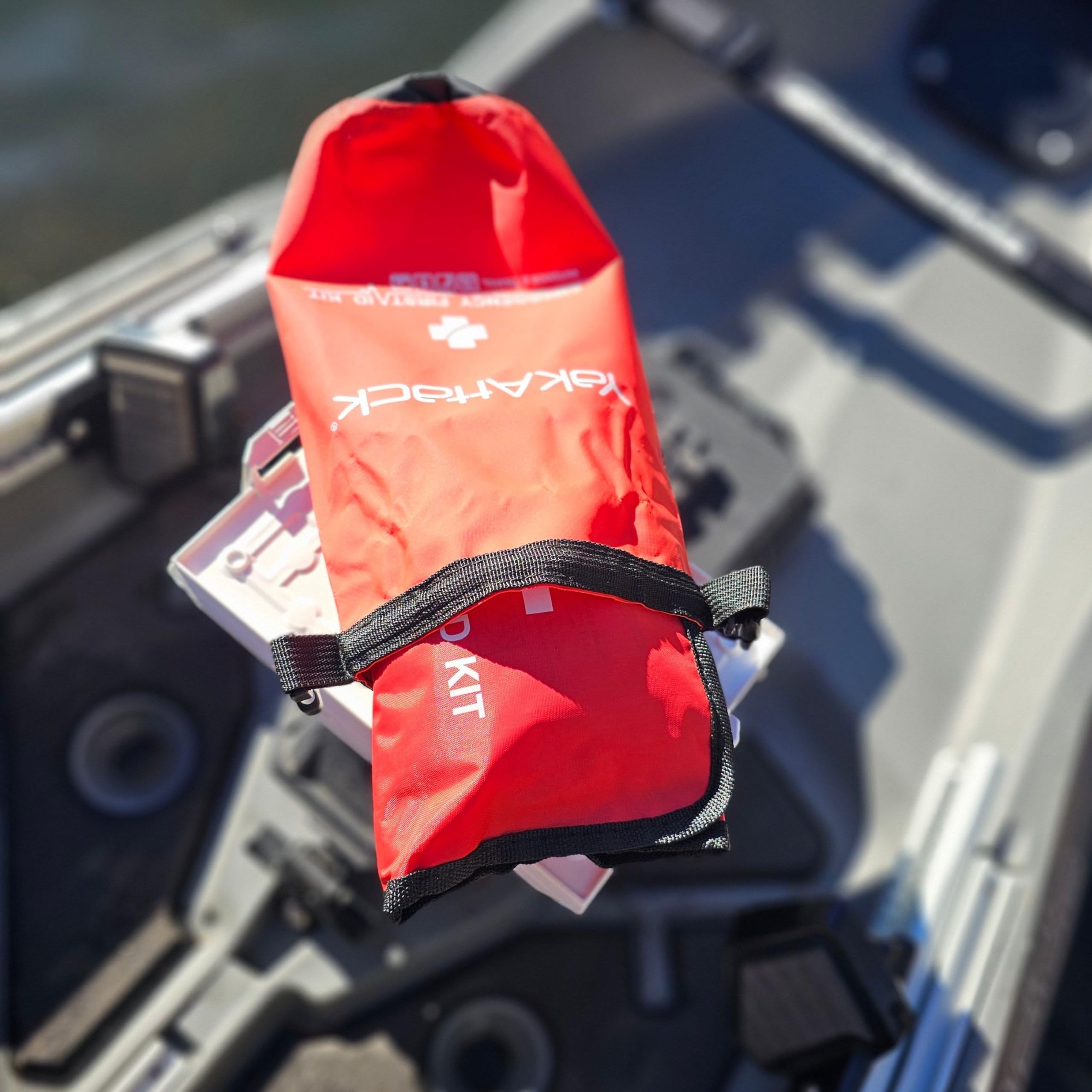 YakAttack Reel Essentials - Kit de primeros auxilios con bolsa seca | Tracpak y base de liberación rápida