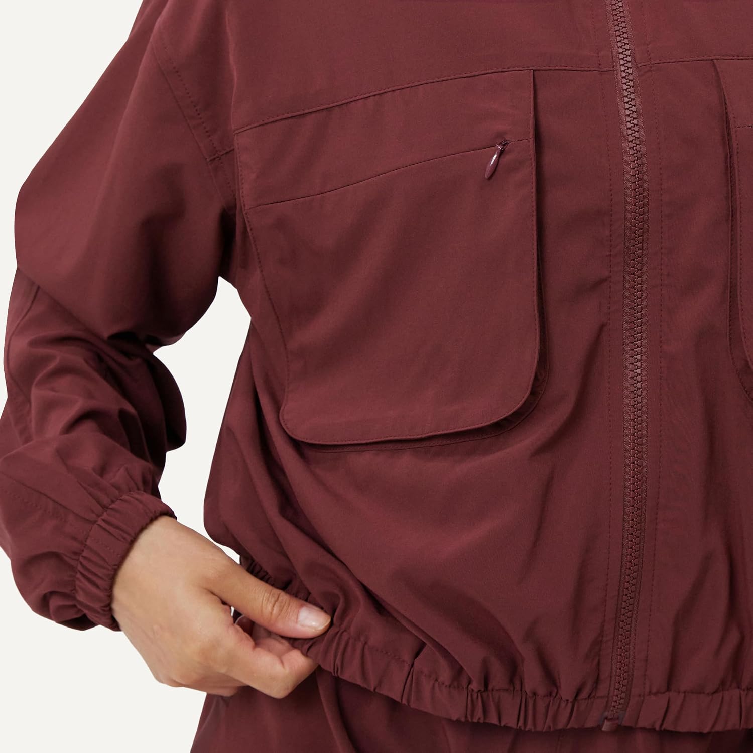 Amazon Essentials Women's Active Peformance Stretch Woven Relaxed Fit Workout Windbreaker Jacket