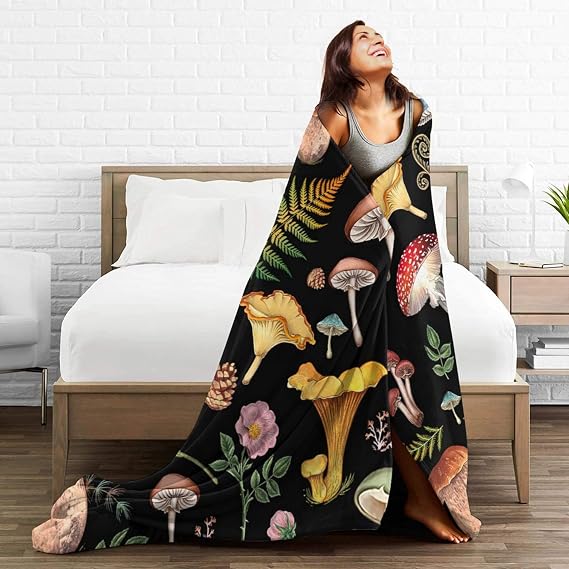 Mushroom Flannel Fleece Bed Blanket Throw Blanket for Kids Lightweight Cozy Plush Blanket for Bedroom Living Rooms Sofa Couch 100x130cm(40x50 Inch)