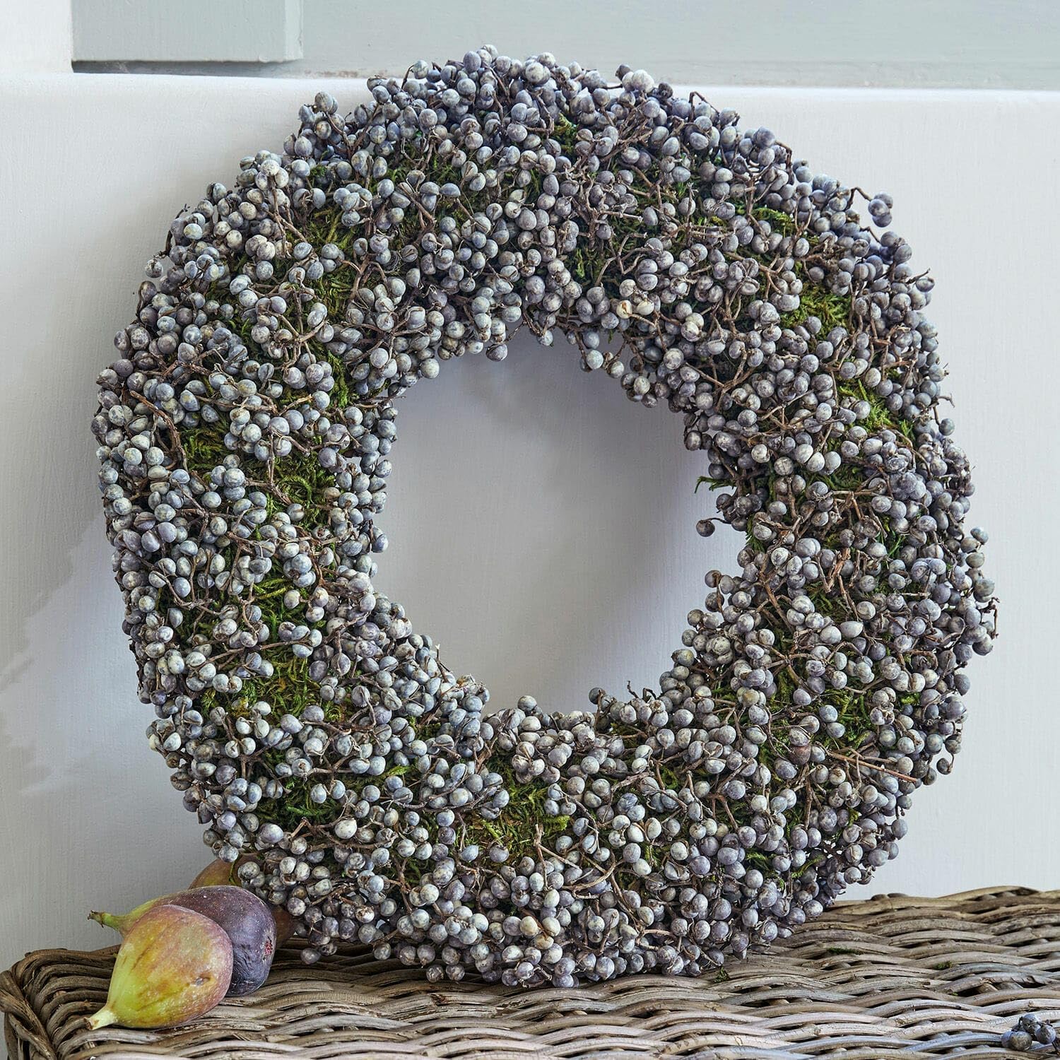 Loberon Kranz Elly, blau/grün | Edler Naturmix, Haltbar Veredelt, Tür- oder Tischschmuck, Dekoration, Türkranz, Styropor, Moos, Azalee-Samen