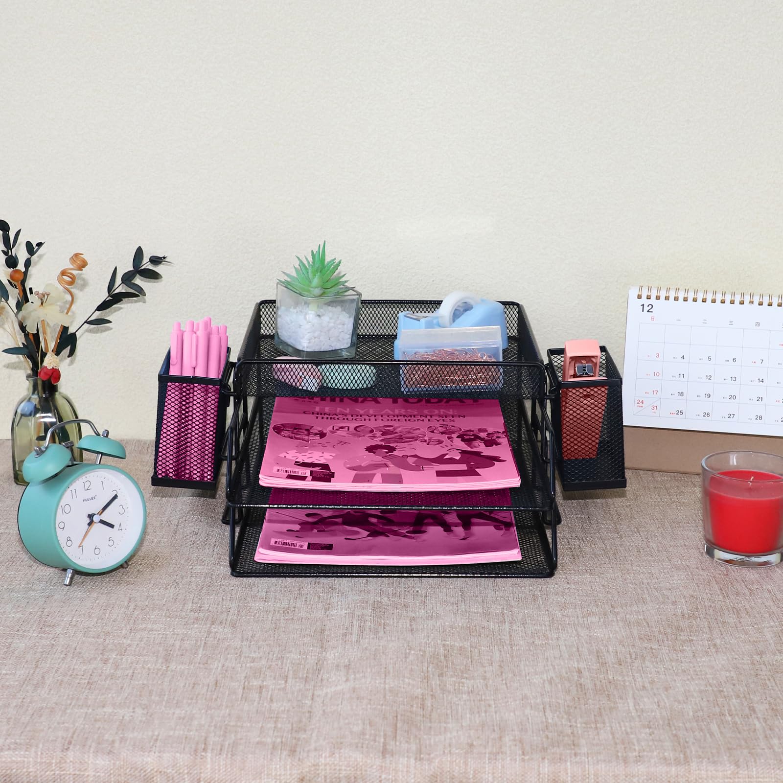 Stapelbare Briefablage aus Metall, Schwarz Schreibtisch Organizer mit 2 Dokumentenablage und 2 Stiftehalter, Mesh Schreibtischablage für A4 Dokument, Büroablage, Postkörbe