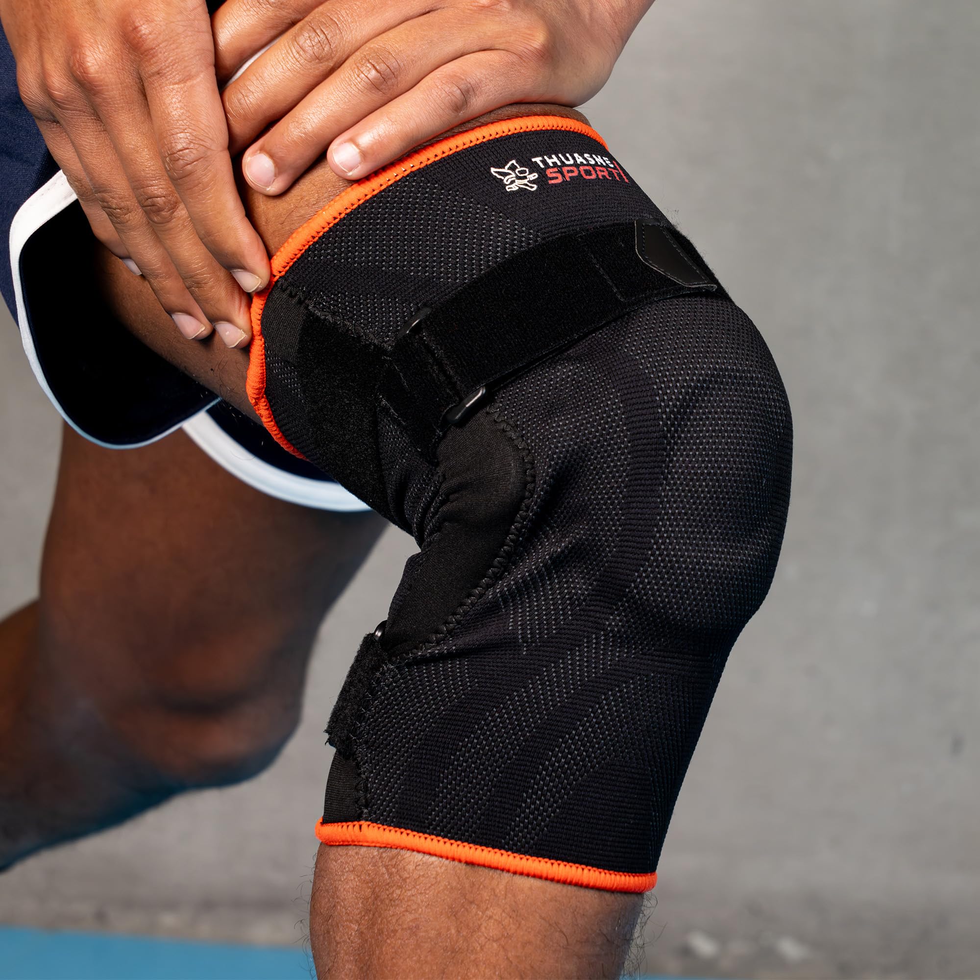 THUASNE Sport - Rodillera Ligamentaria Reforzada - Lesiones Ligamentarias, Rodilla Inestable - Montantes Articulados Rígidos Laterales - Índice De Soporte 3/3 - Dispositivo Médico CE - Talla S