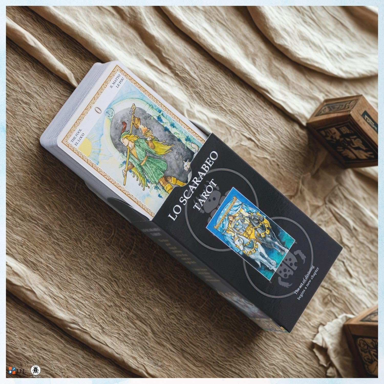 Amazon.co.jp: I.I.J Tarot Cards, Lo Scarabeo Tarot, Weighted